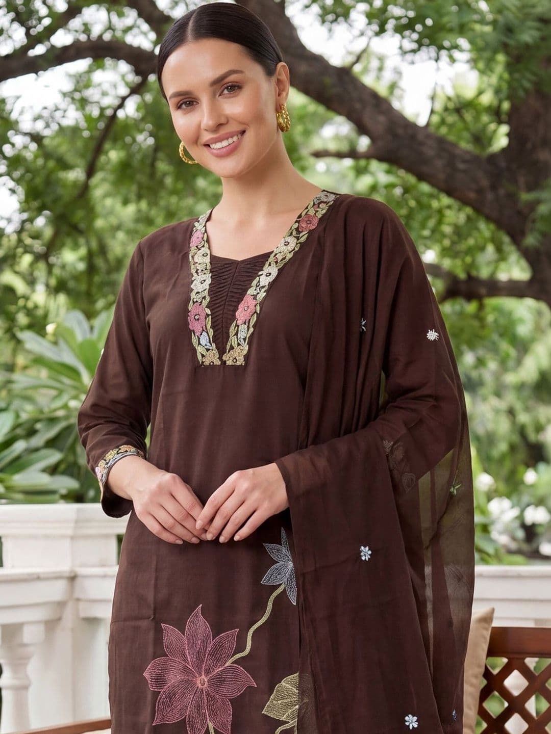 Indo Era Women Floral Embroidered Regular Thread Work Pure Cotton Kurta with Trousers & With Dupatta thumbnail 2