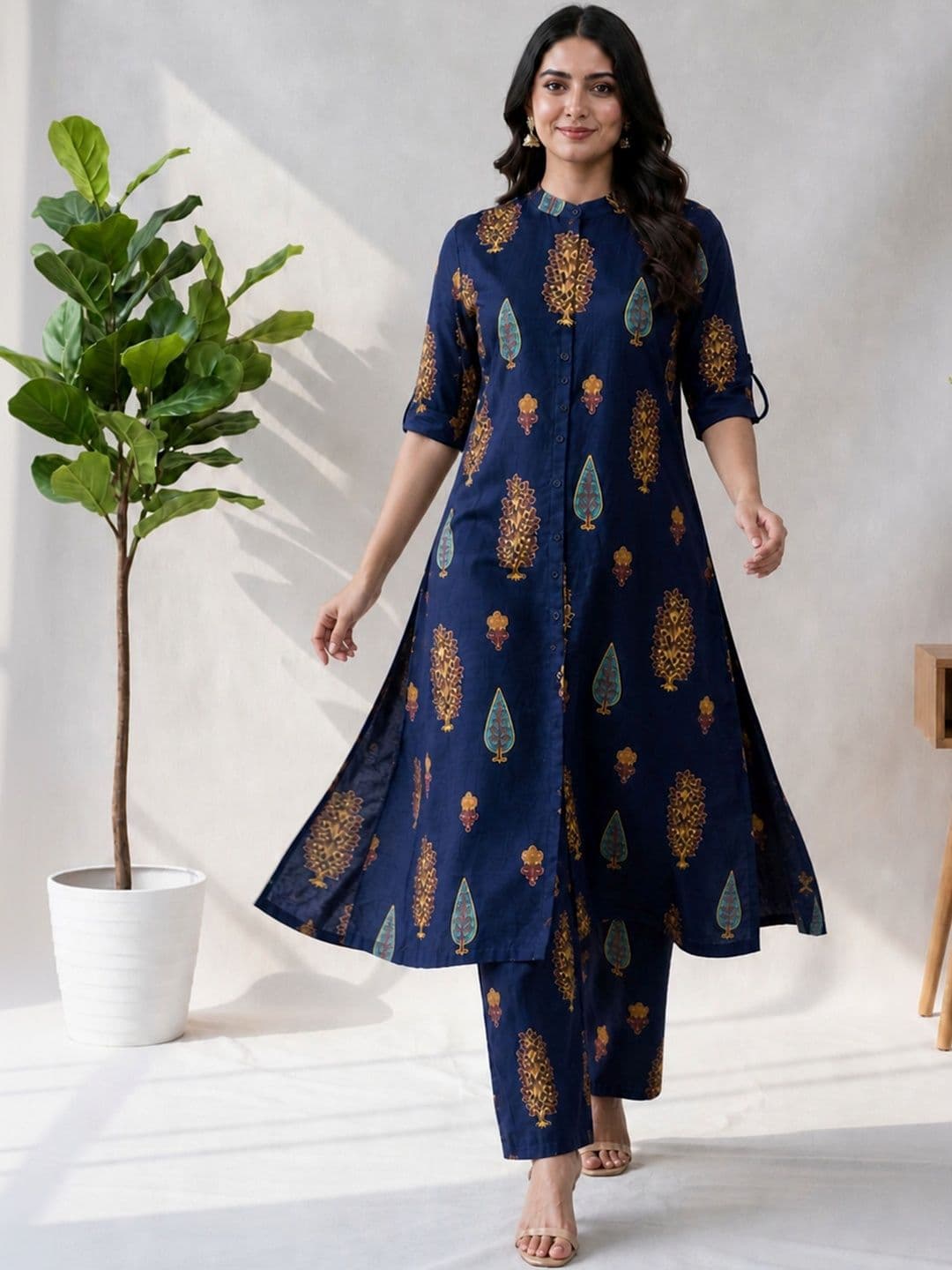 Klere Women Ethnic Motifs Printed Regular Kurta with Palazzos thumbnail 3
