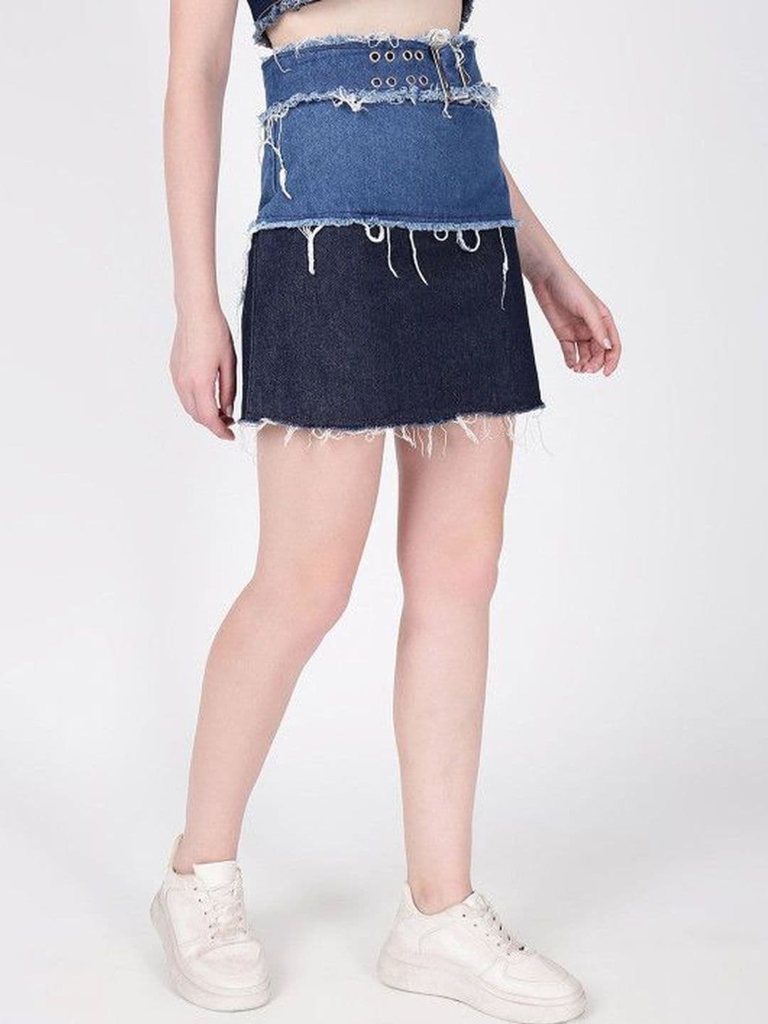 Bene Kleed Women Blue Pure Cotton Blend Colourblocked Frayed Denim Mini Straight Skirt thumbnail 3