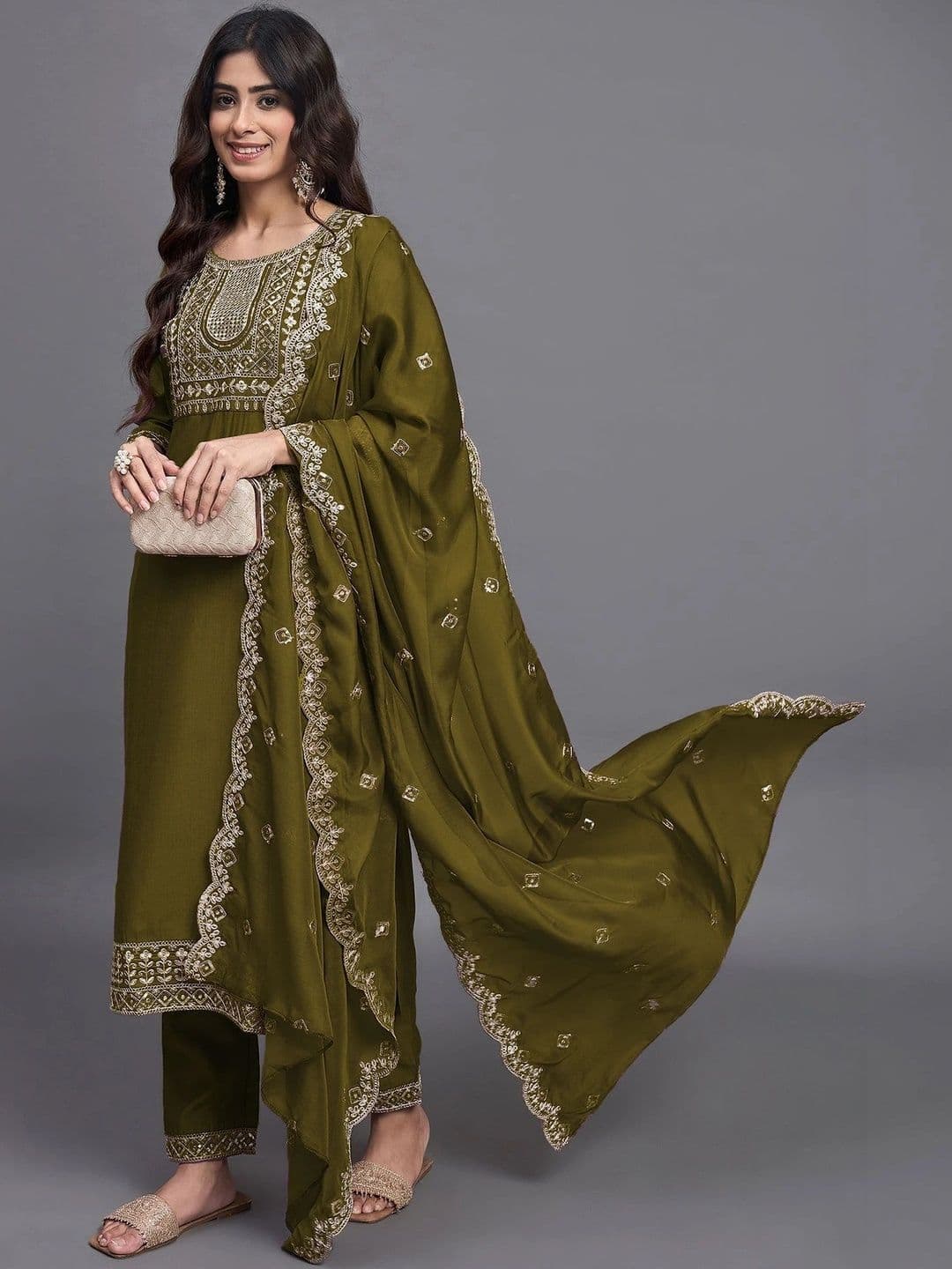 kiyooclothing Women Ethnic Motifs Embroidered Regular Thread Work Kurta with Trousers & With Dupatta - view 1