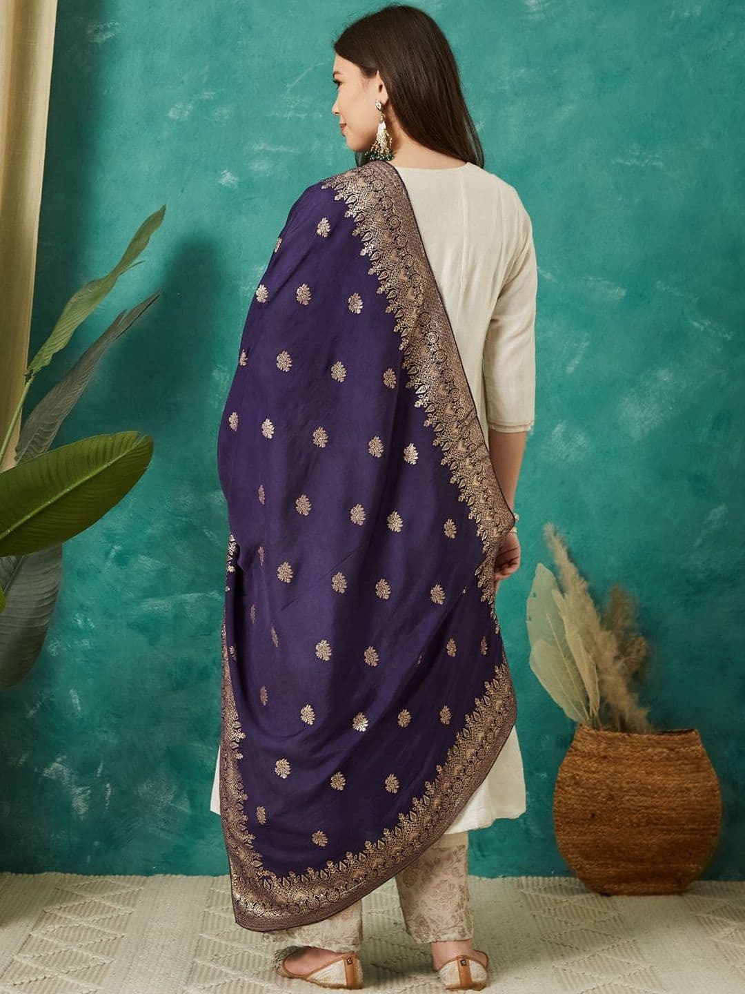 VASVI Ethnic Motifs Woven Design Cotton Silk Dupatta with Zari thumbnail 4