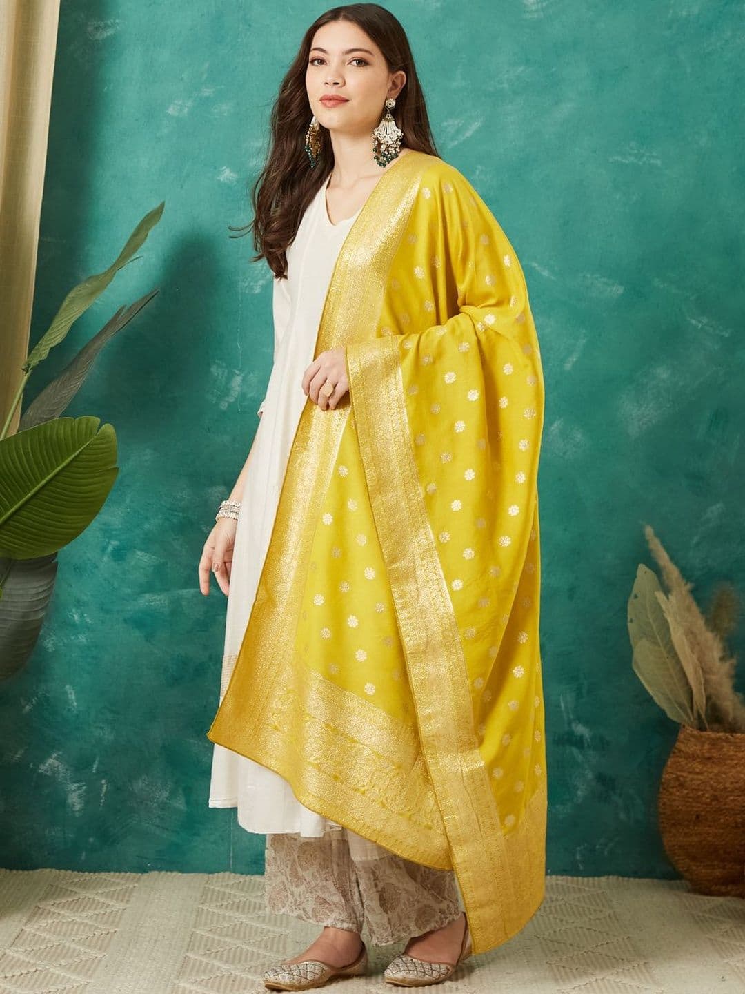 VASVI Woven Design Cotton Silk Dupatta with Zari thumbnail 4