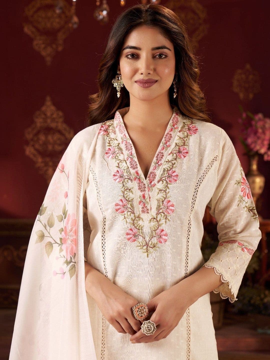 CARTYSHOP Women Floral Embroidered Regular Thread Work Pure Cotton Kurta with Trousers & With Dupatta thumbnail 2