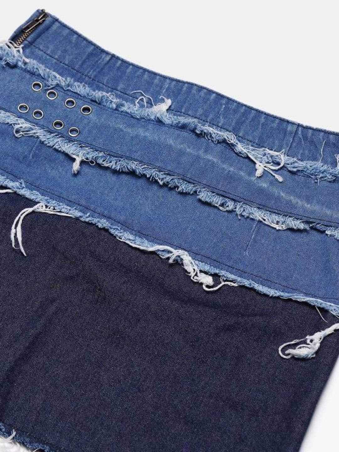 Bene Kleed Women Blue Pure Cotton Blend Colourblocked Frayed Denim Mini Straight Skirt thumbnail 2
