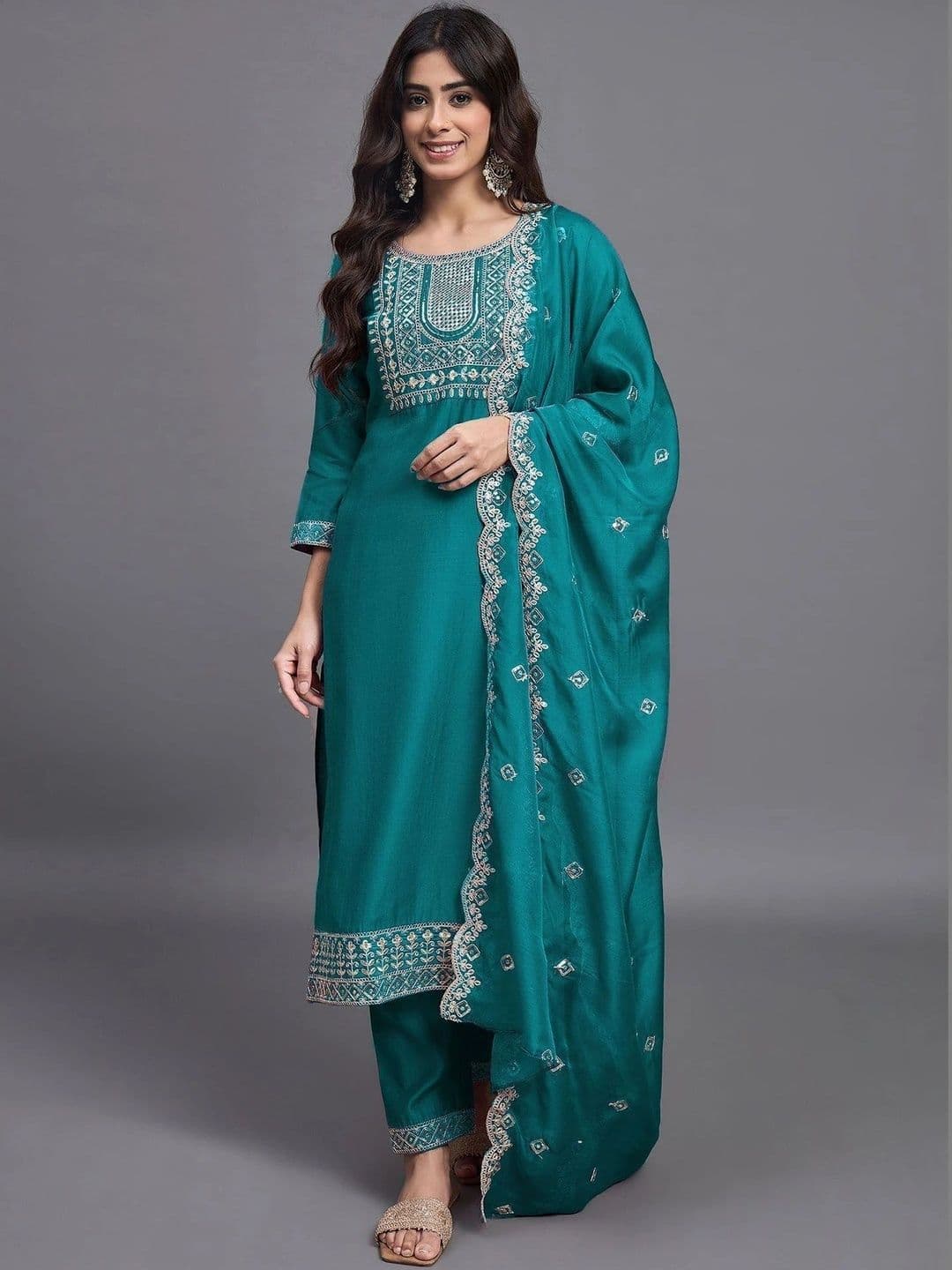 kiyooclothing Women Ethnic Motifs Embroidered Regular Thread Work Kurta with Trousers & With Dupatta thumbnail 4