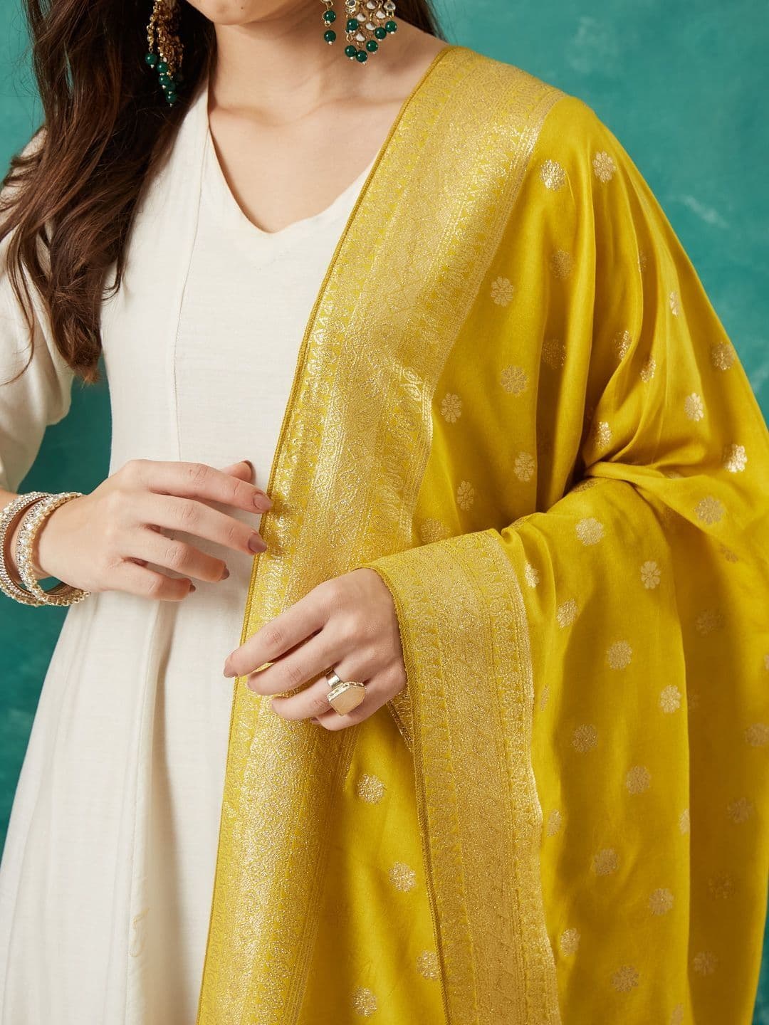 VASVI Woven Design Cotton Silk Dupatta with Zari thumbnail 6