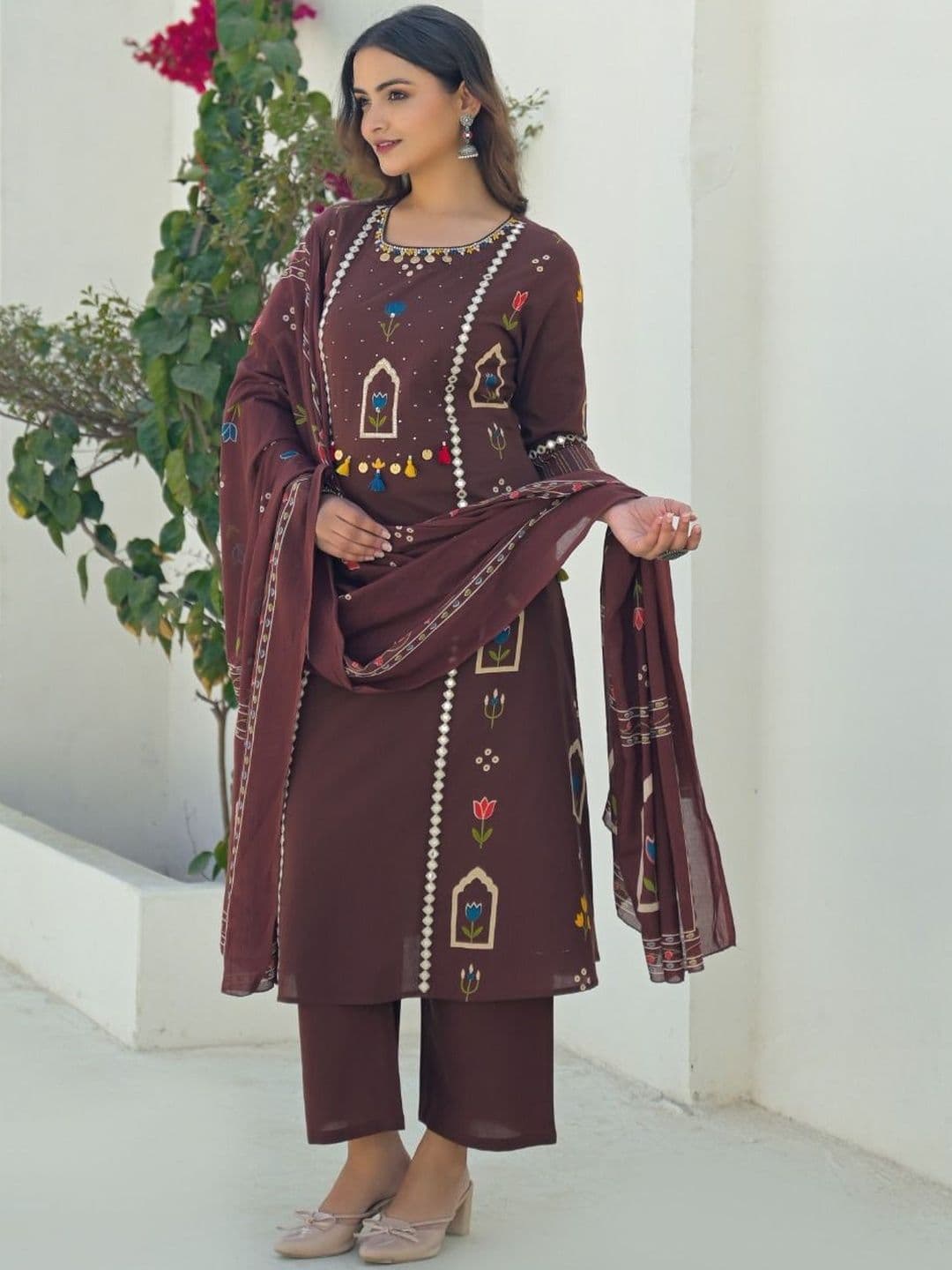 Sangria Printed Cotton Round Neck Kurta & Trousers With Dupatta thumbnail 3