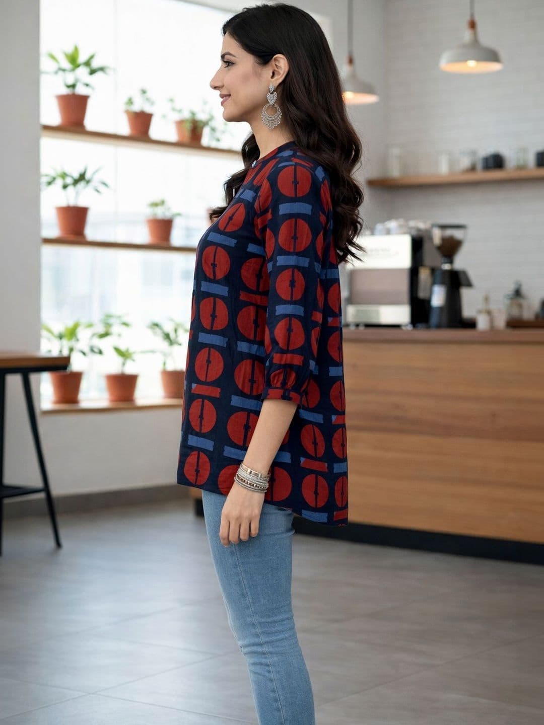KALINI Women Geometric Printed Kurta thumbnail 2