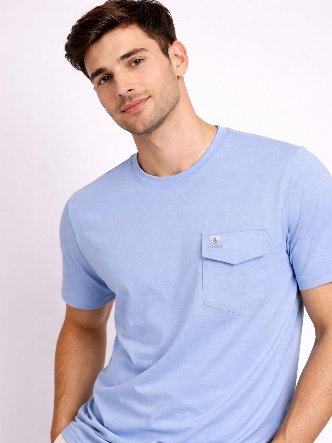 Parcel Yard Men Brand Logo Pockets T-shirt thumbnail 4