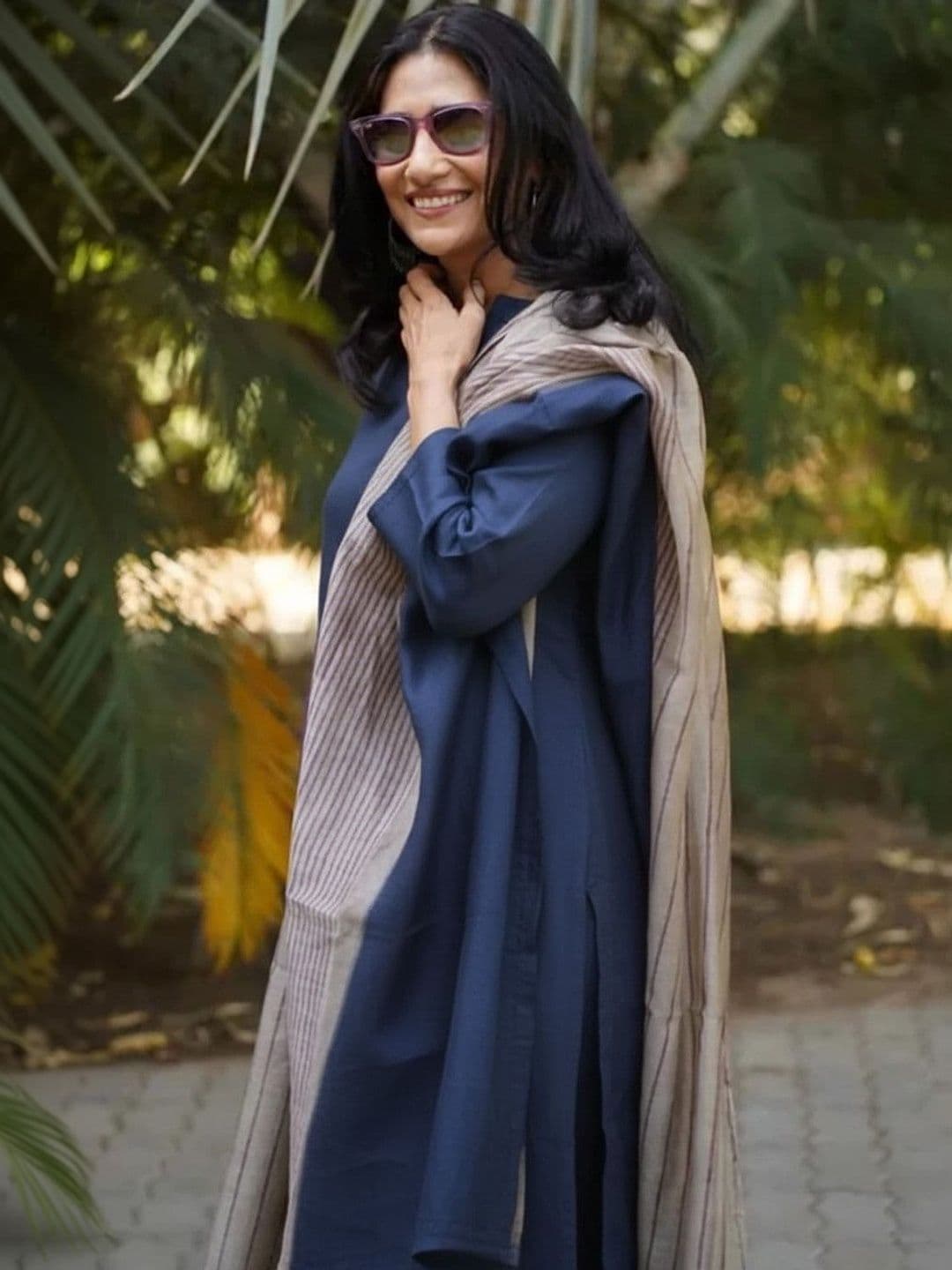 Lee Moda Women Regular Kurta with Trousers & With Dupatta thumbnail 5