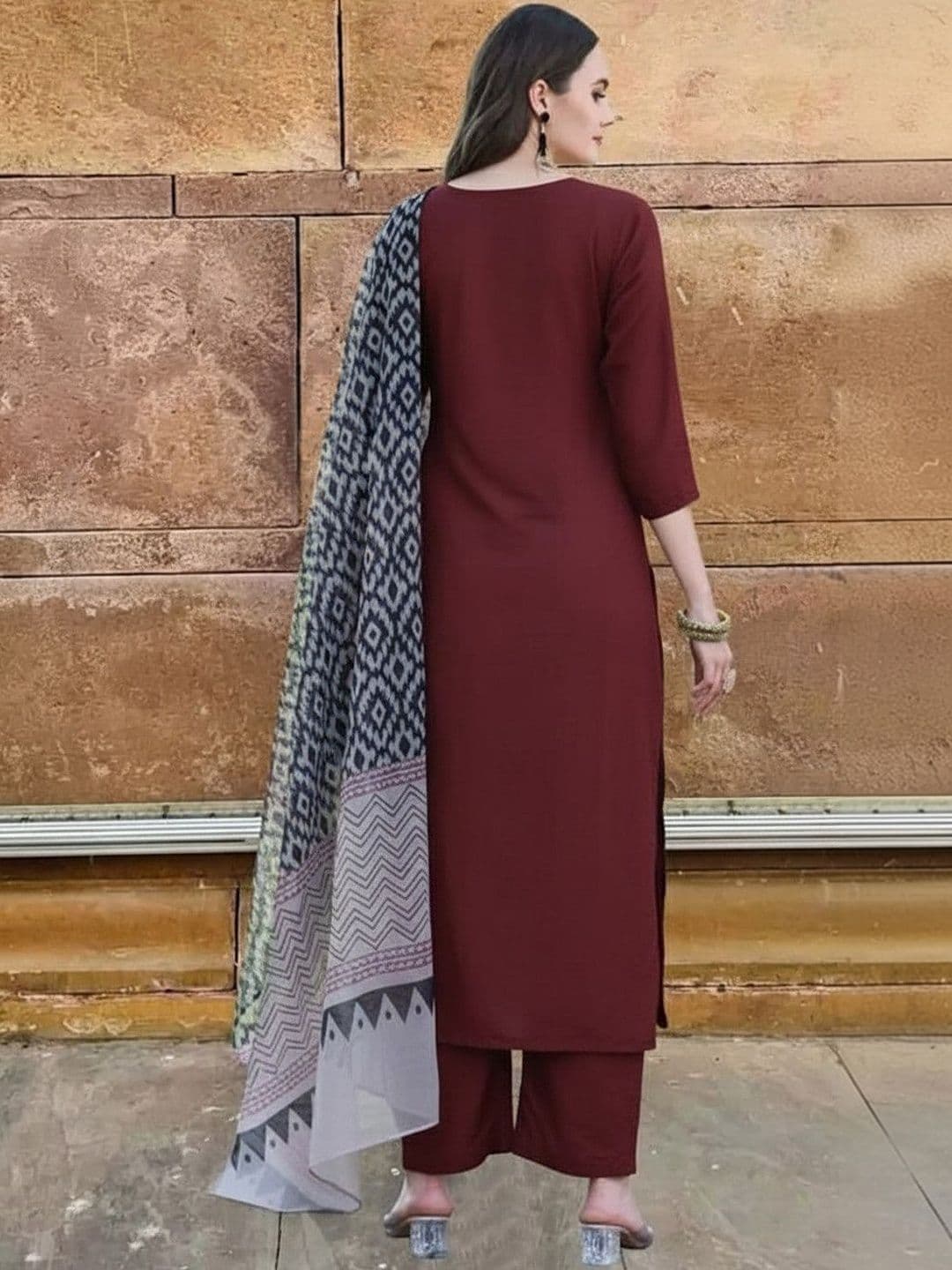 Lee Moda Women Ethnic Motifs Regular Kurta with Trousers & With Dupatta thumbnail 2