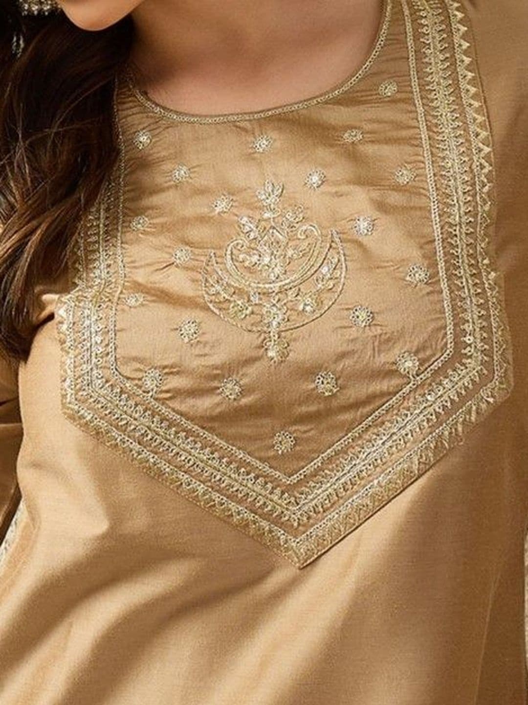 Sangria Embroidered Round Neck Kurta Sets thumbnail 3