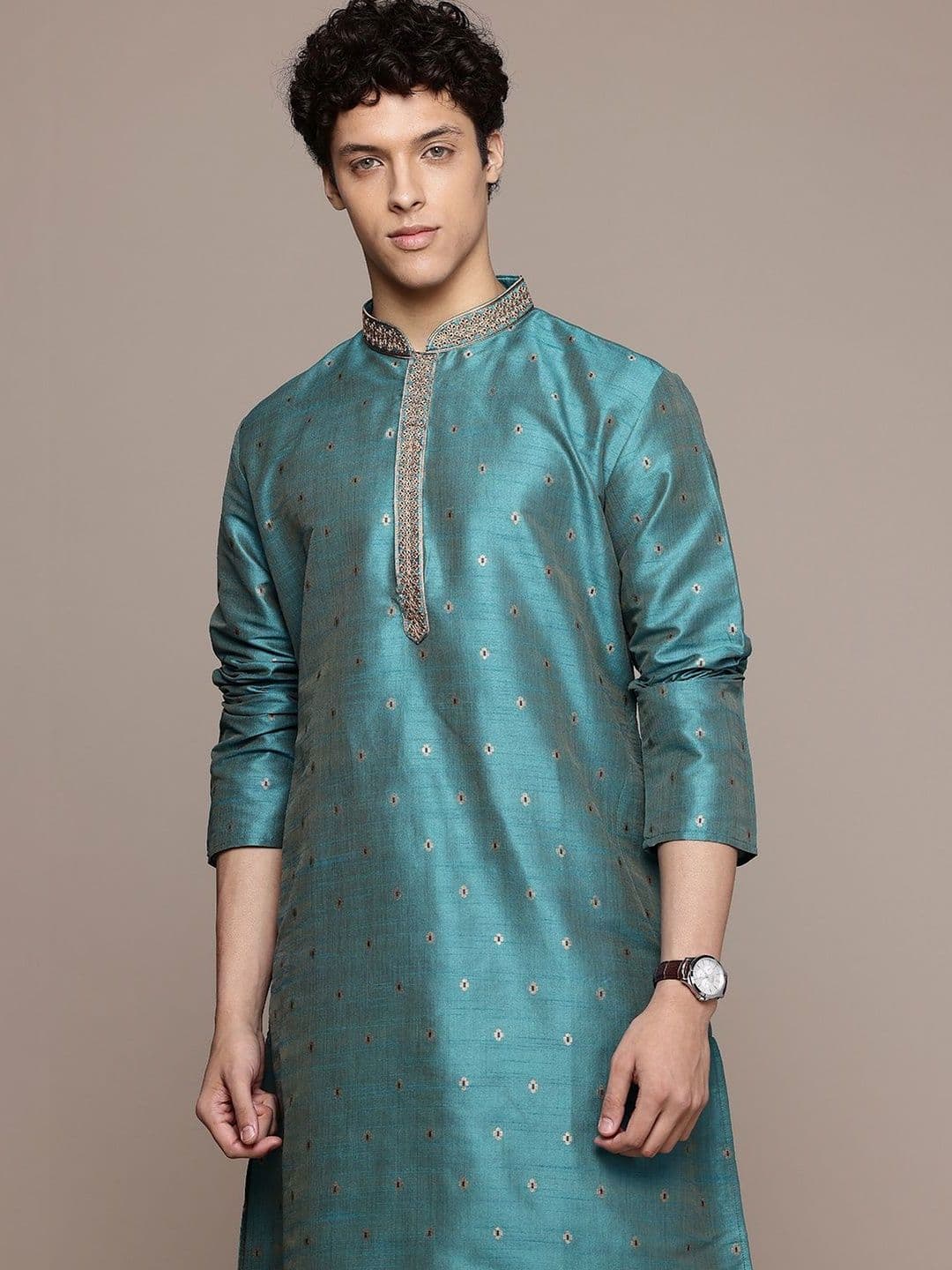 Dincharya Men Thread Work Kurta thumbnail 3