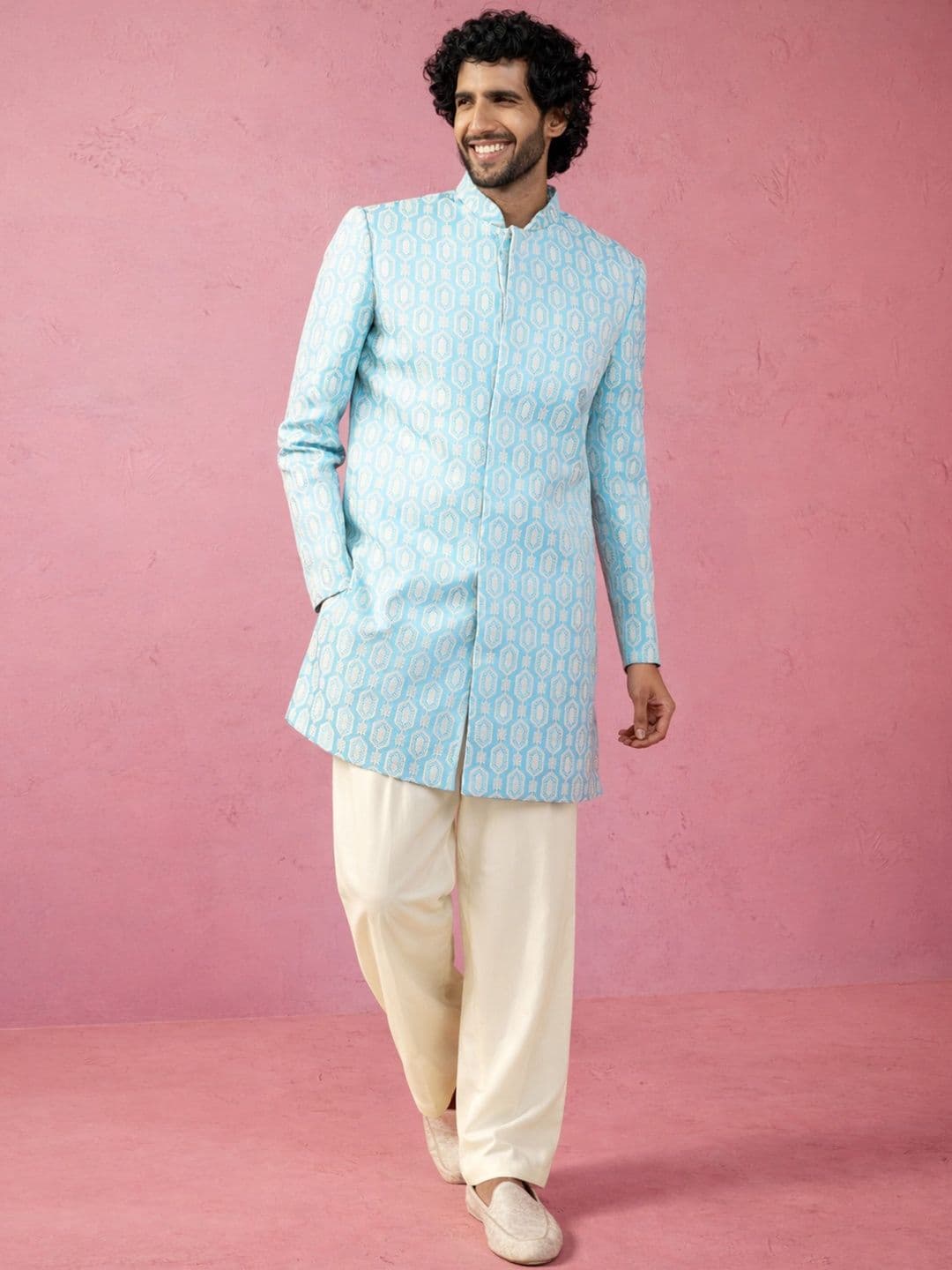 VASTRAMAY Woven Design Mandarin Collar Indo-Western Sherwani Set