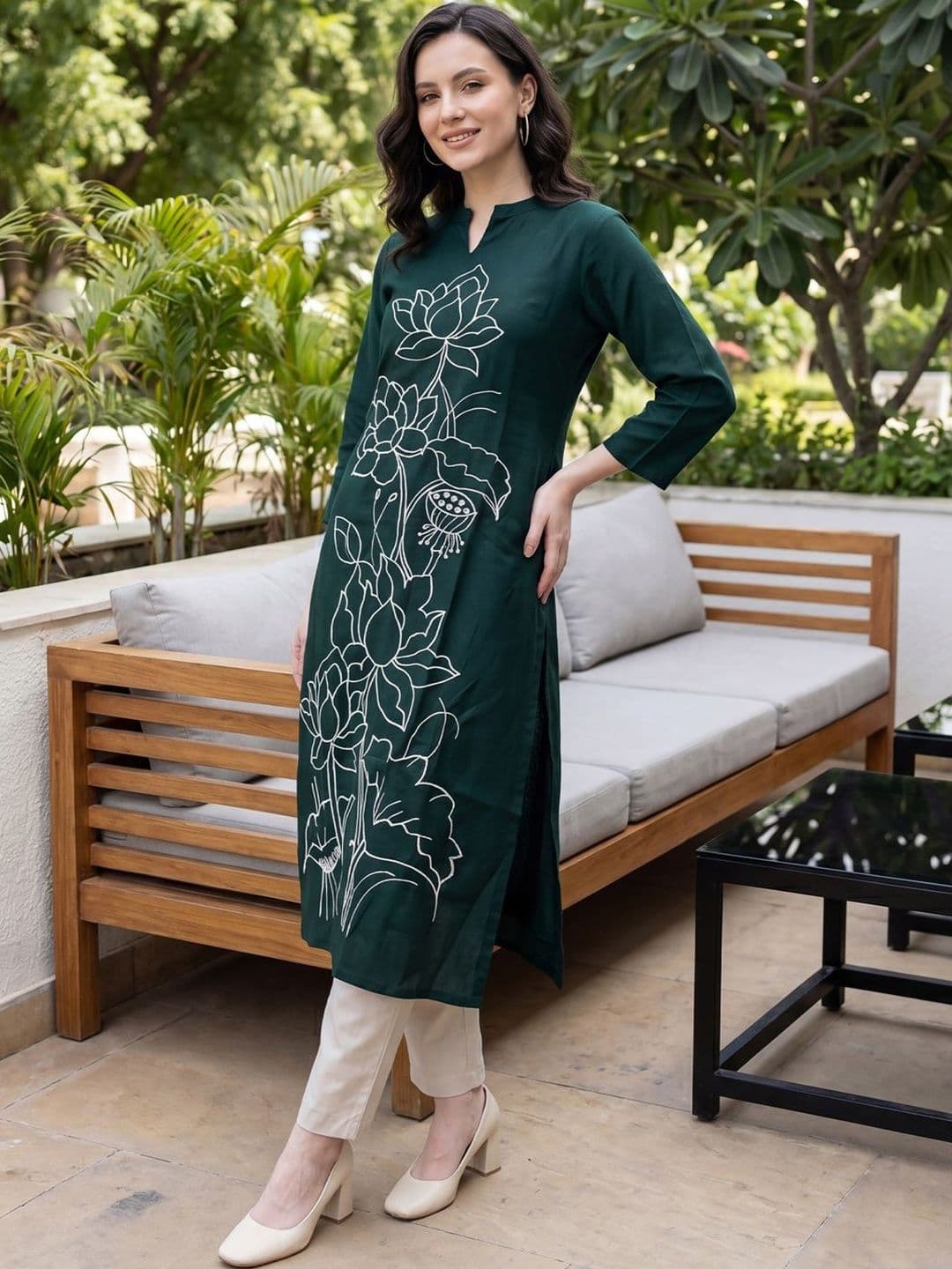 Indo Era Women Floral Embroidered Kurta thumbnail 6