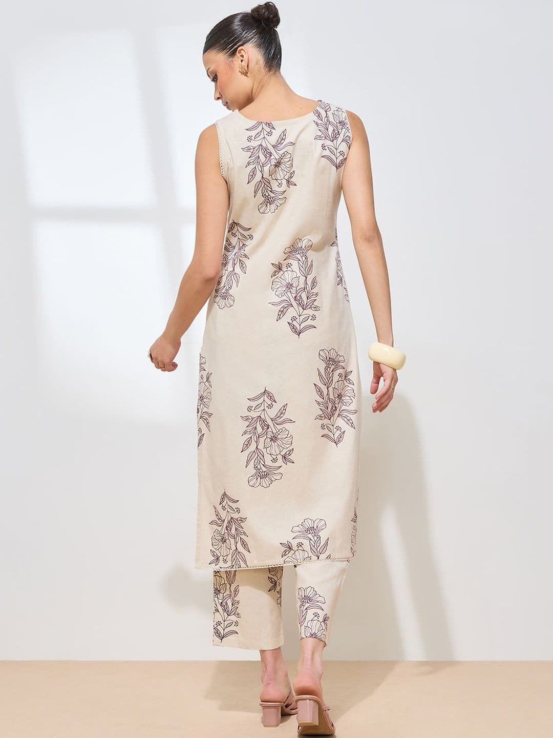 Sangria Floral Cotton Printed Tunic with Trousers thumbnail 5