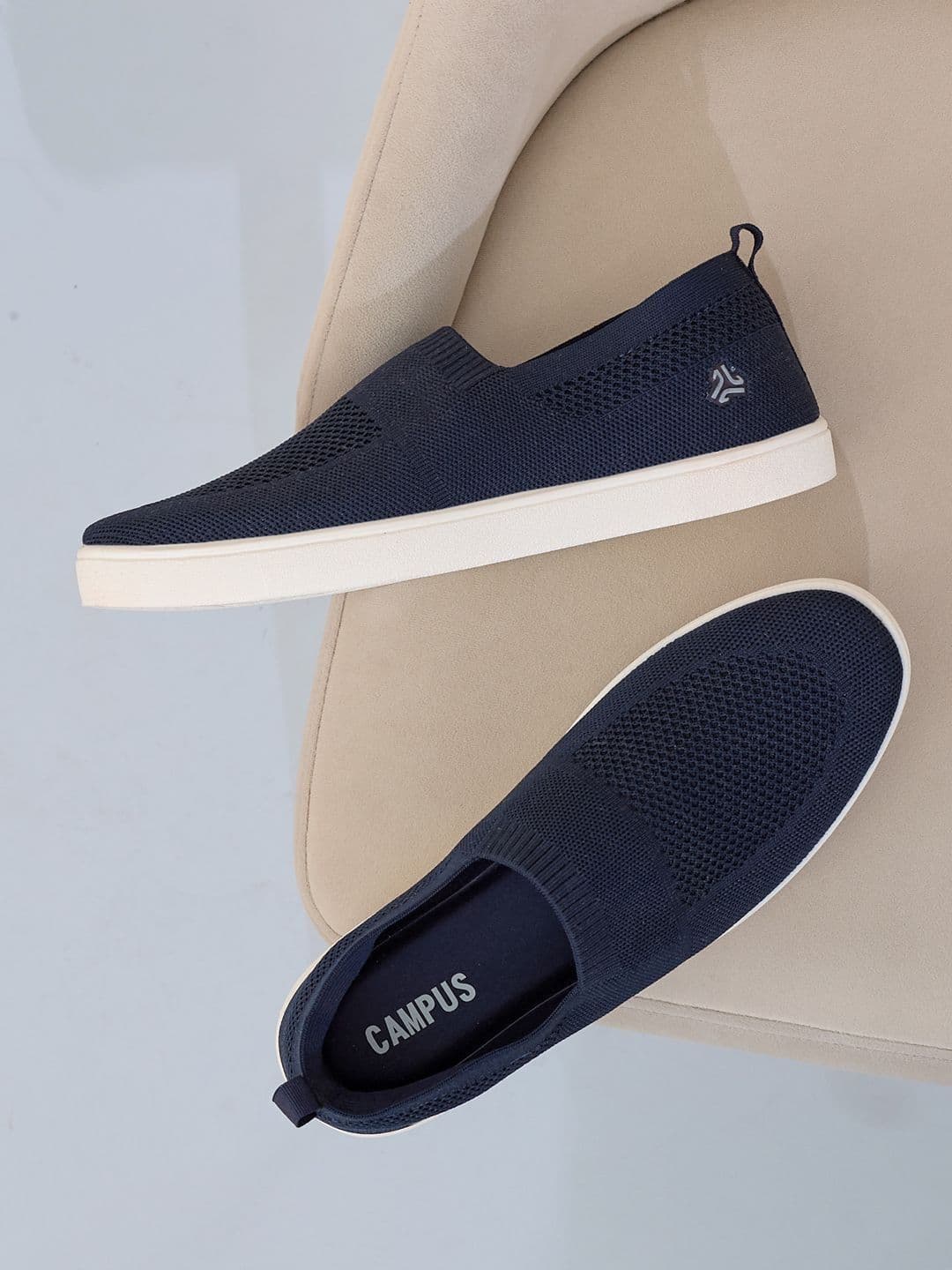 Campus AXTO Men Mesh Walking Non-Marking Shoes - view 1