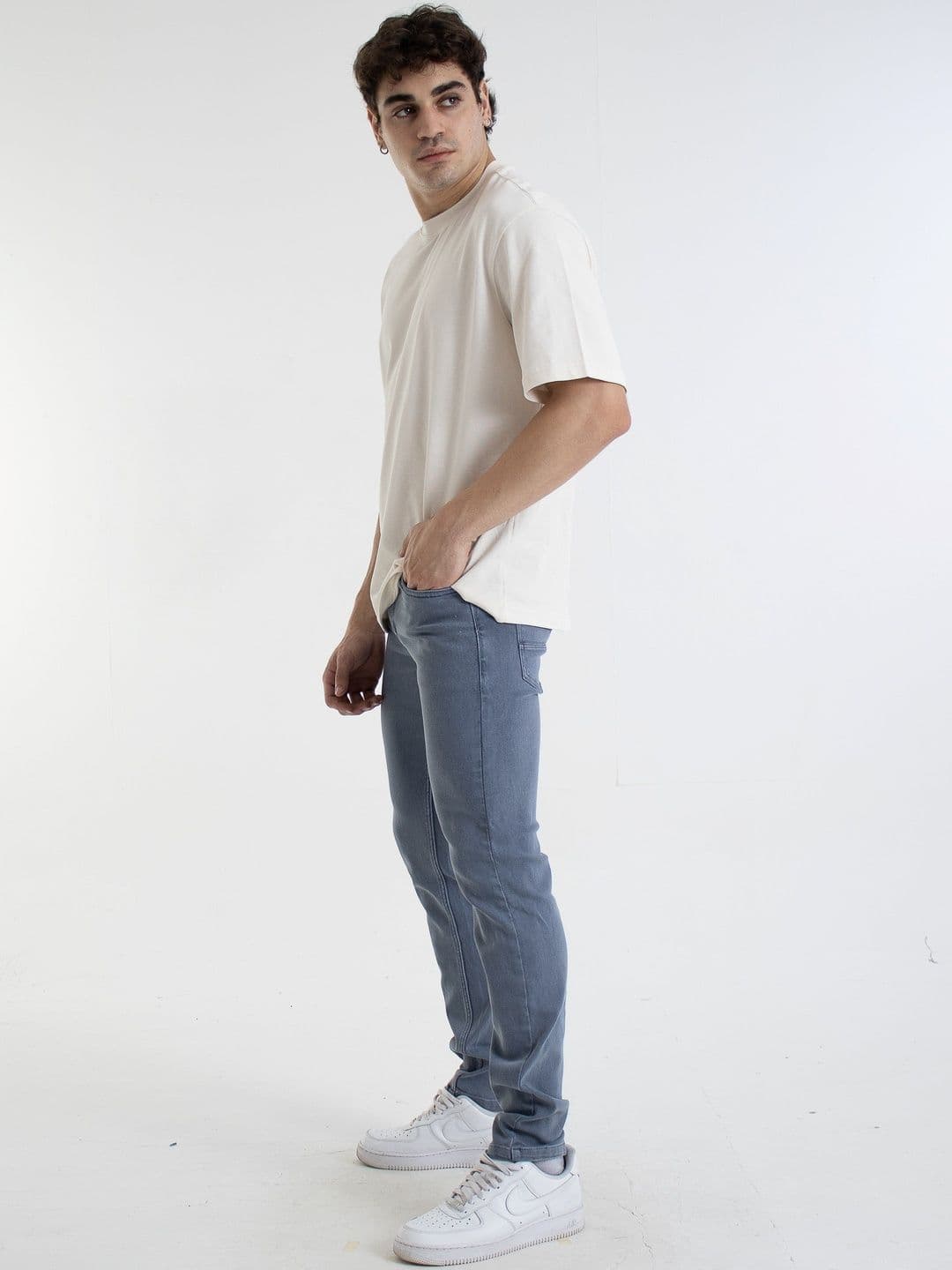 The Roadster Lifestyle Co Super Slim Fit Low-Rise Jeans thumbnail 5