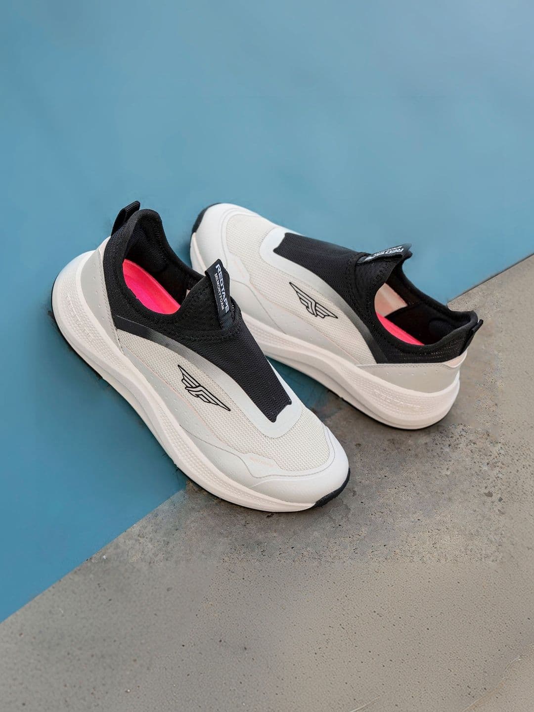 Red Tape Women Mesh Walking Non-Marking Shoes thumbnail 4