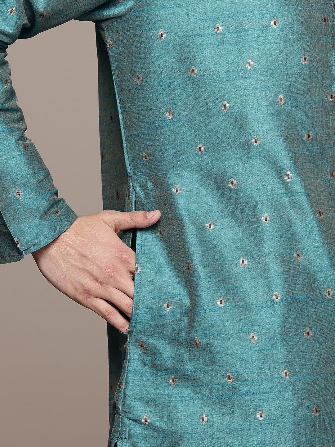 Dincharya Men Thread Work Kurta thumbnail 2