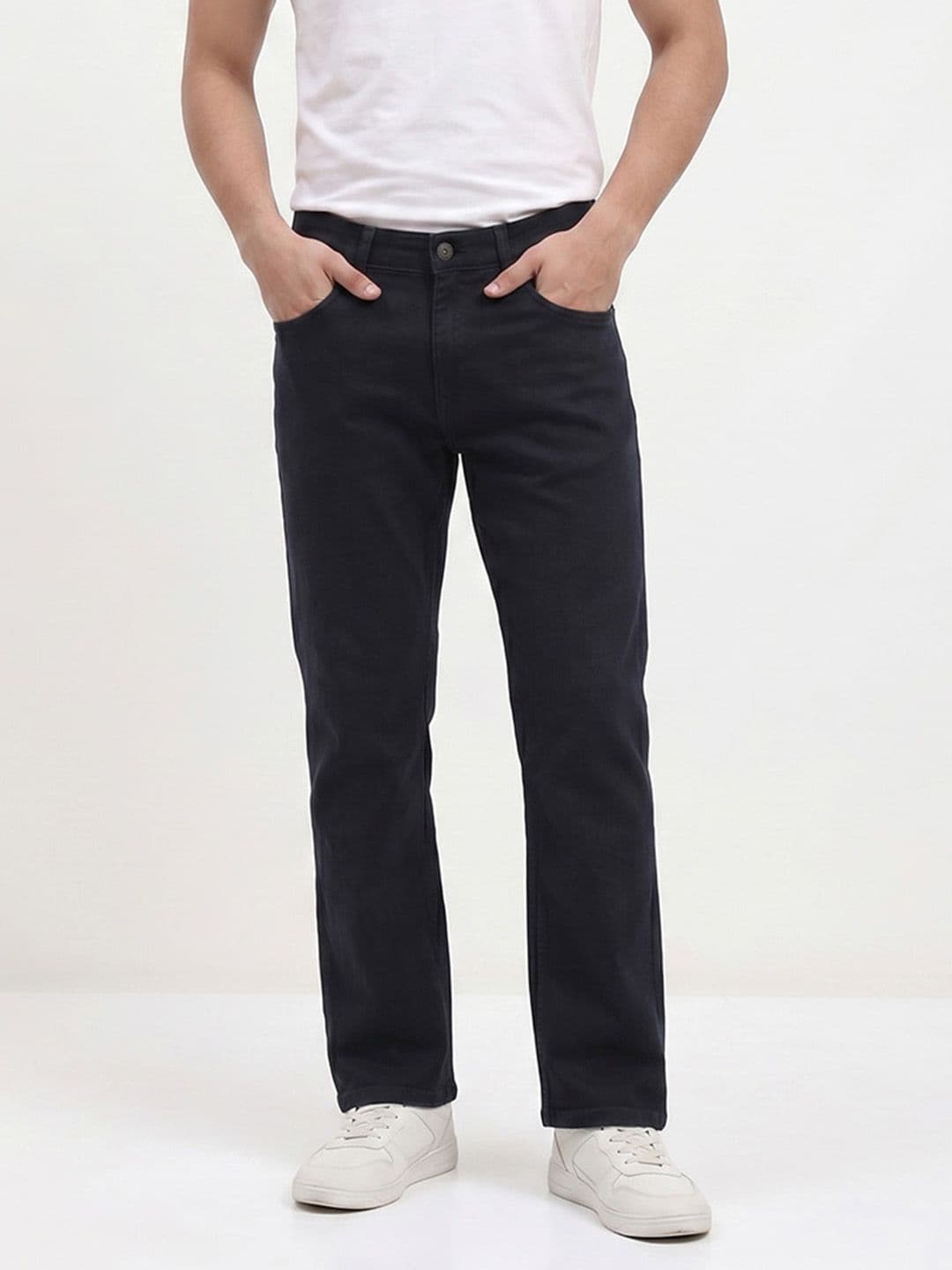 The Roadster Life Co. Men Straight Fit Stretchable Jeans thumbnail 4