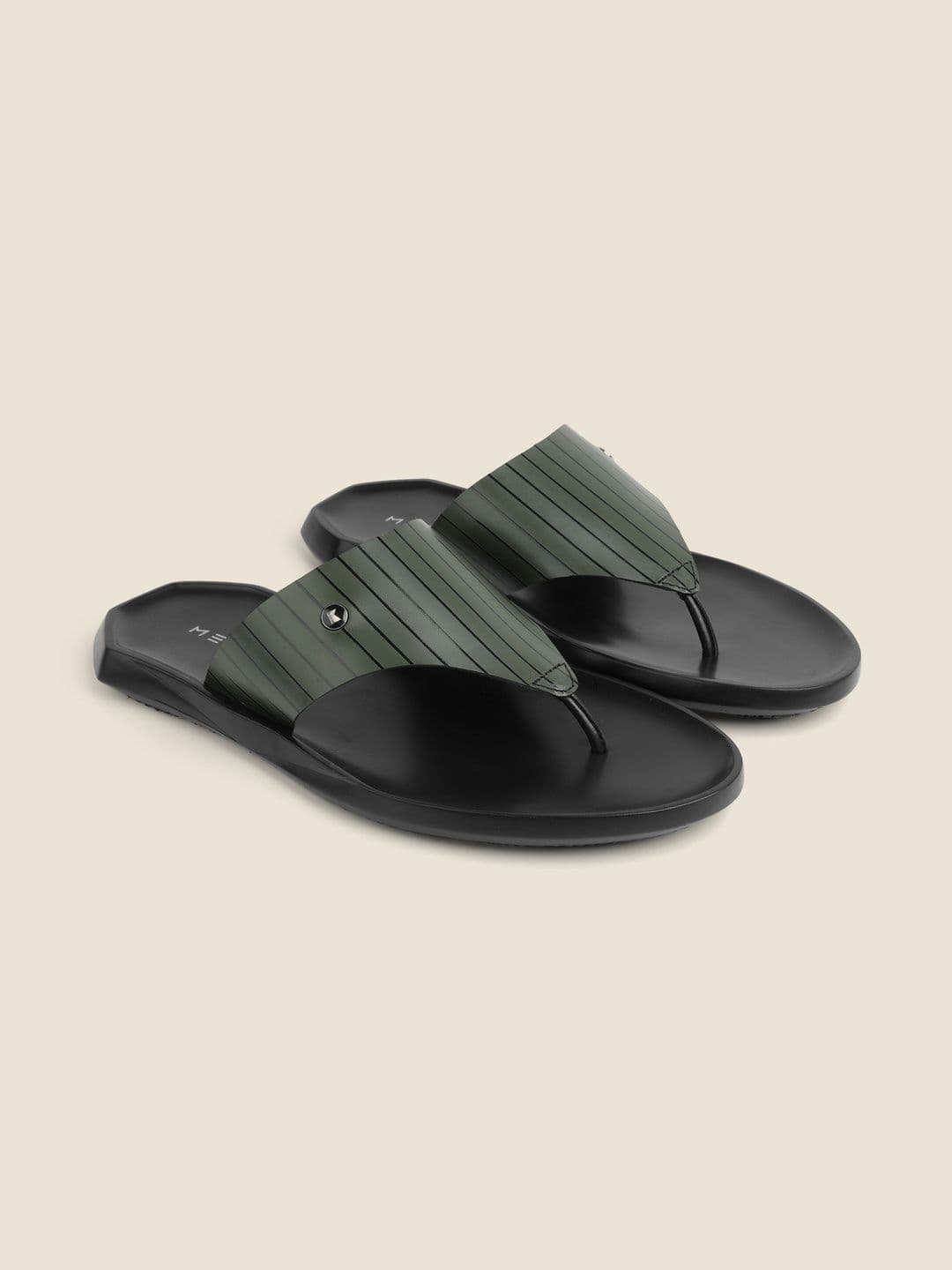 Metro Men Striped Thong Flip-Flops thumbnail 3