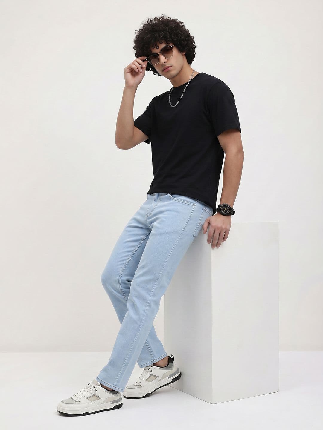 The Roadster Life Co. Men Slim Fit Stretchable Jeans thumbnail 2