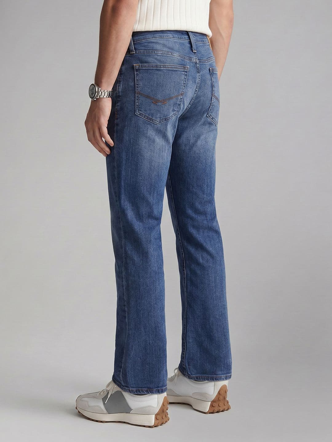 U.S. Polo Assn. Denim Co. Men Bootcut Light-Fade Stretchable Jeans thumbnail 6