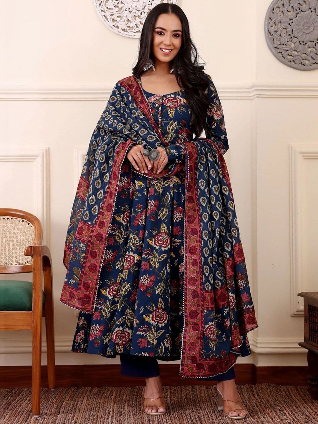 HERE&NOW Women Floral Printed Empire Kurta with Palazzos & With Dupatta thumbnail 2