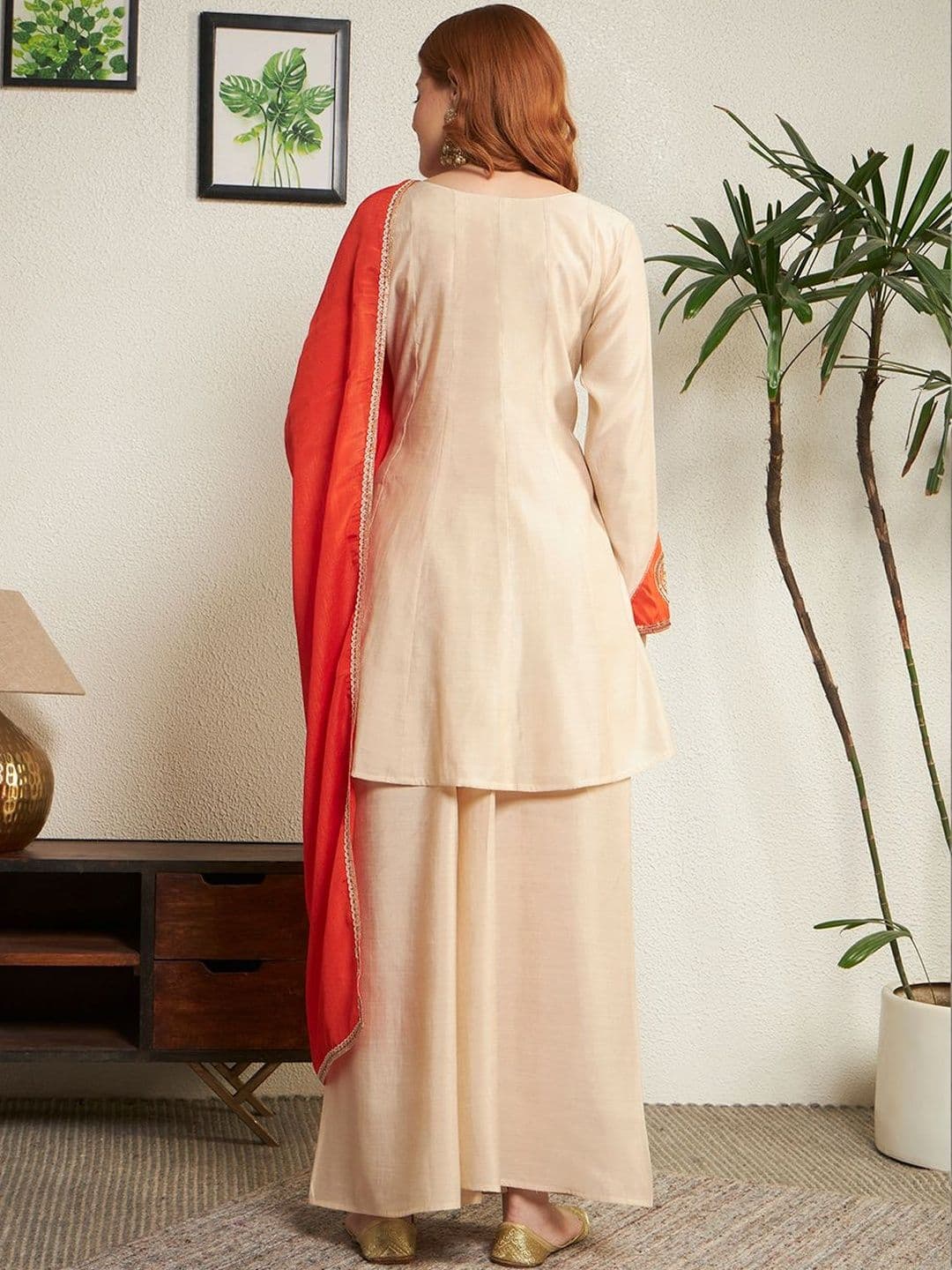 Honky Tonky Women Embroidered Regular Thread Work Kurta with Palazzos & With Dupatta thumbnail 5