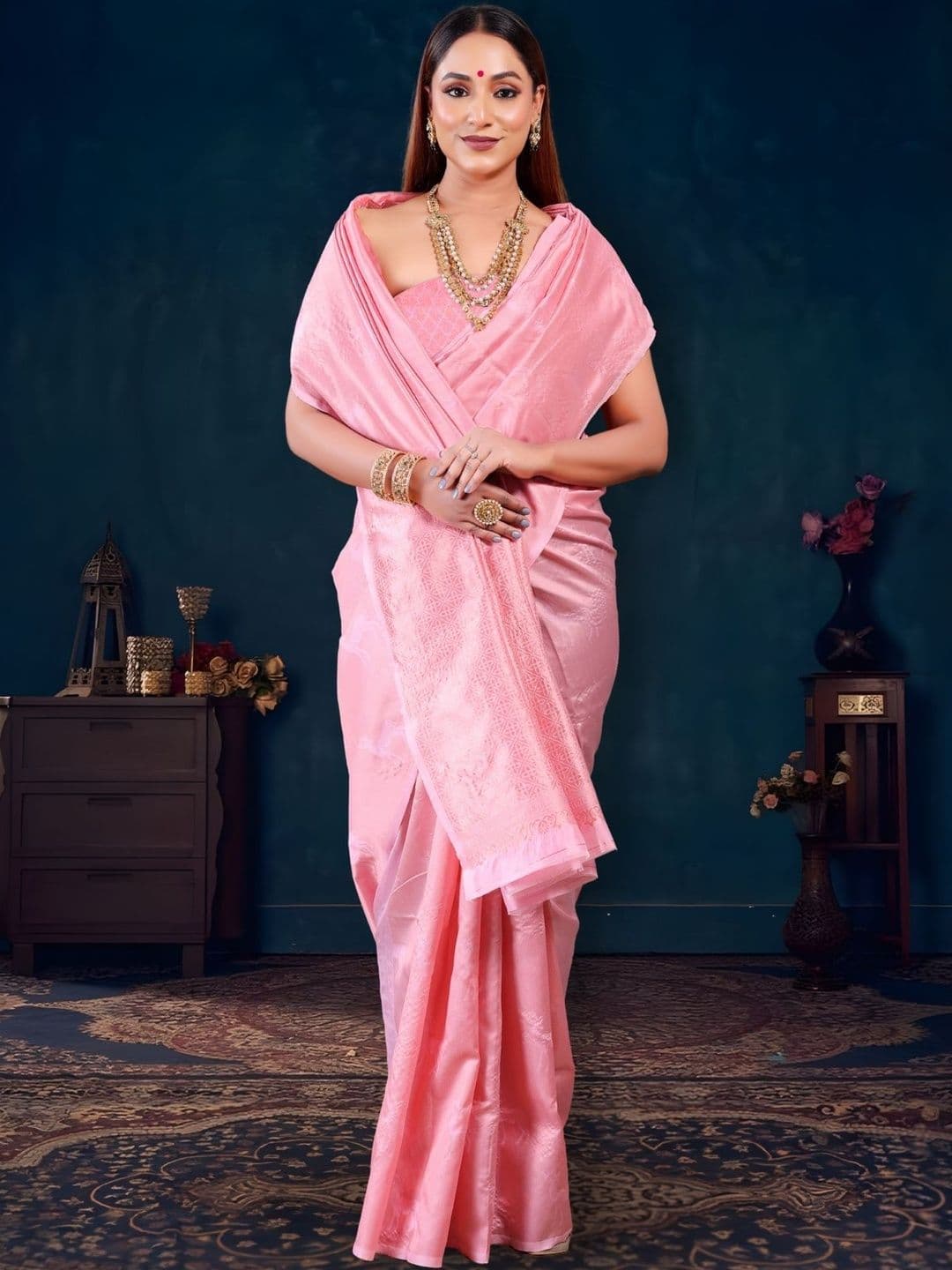 Sangria Light Pink Woven Design Zari Banarasi Saree With Unstitched Blouse thumbnail 6