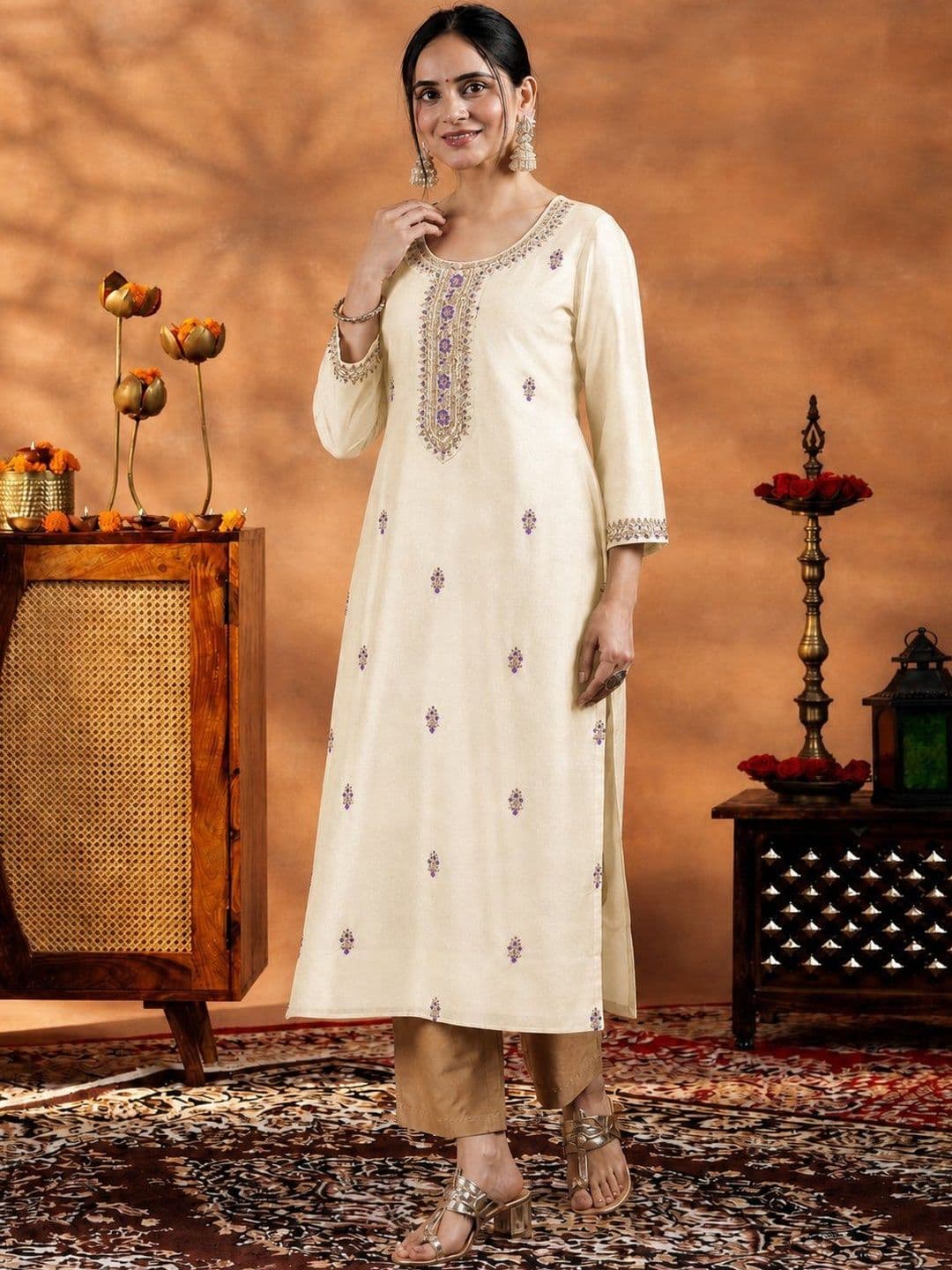 rarethread Women Ethnic Motifs Embroidered Thread Work Kurta thumbnail 6
