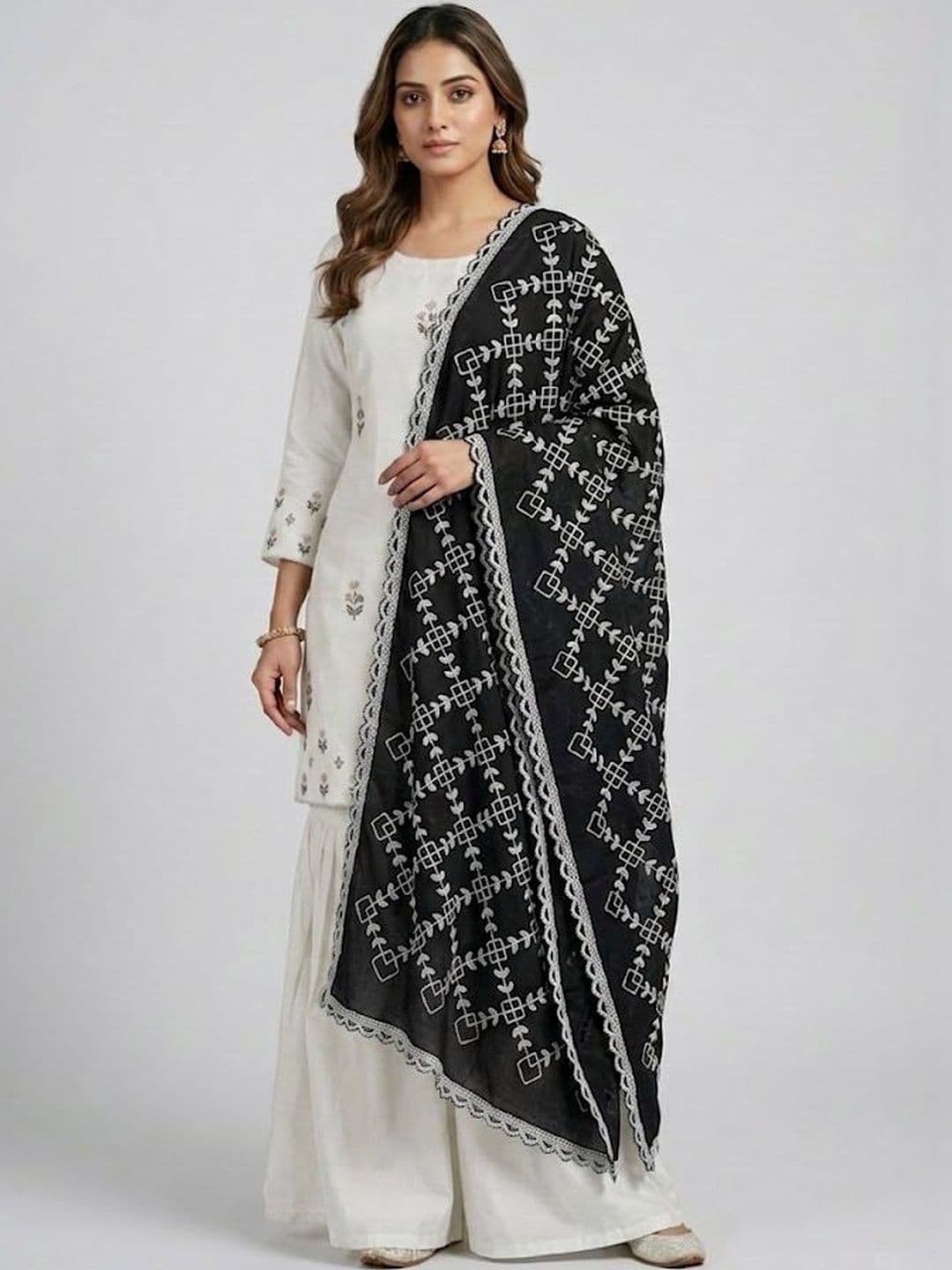 Mytrendzs Embroidered Dupatta with Thread Work - view 1