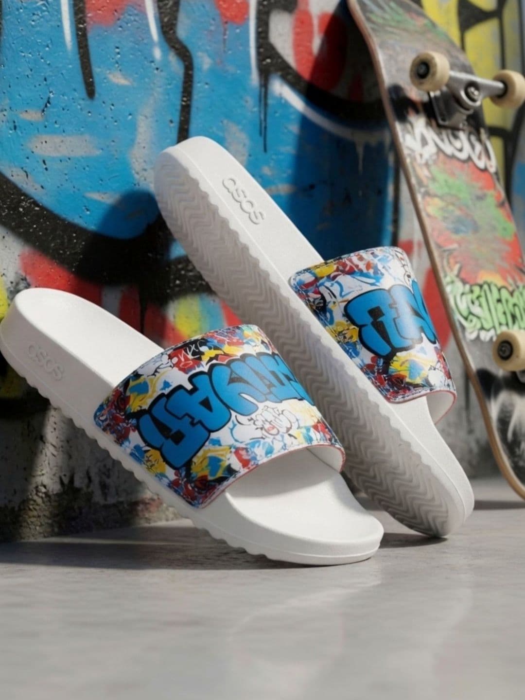 JOOTIYAPA Men Printed Flip Flops Sliders