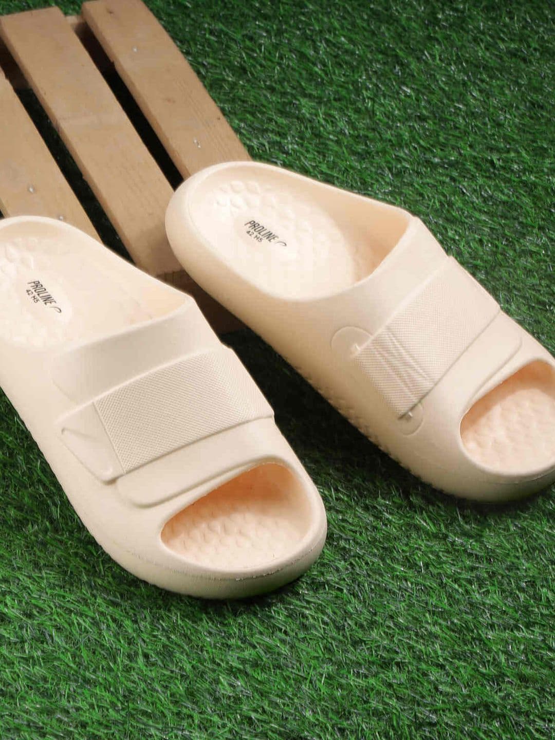 Proline Men Self Design Sliders - view 1