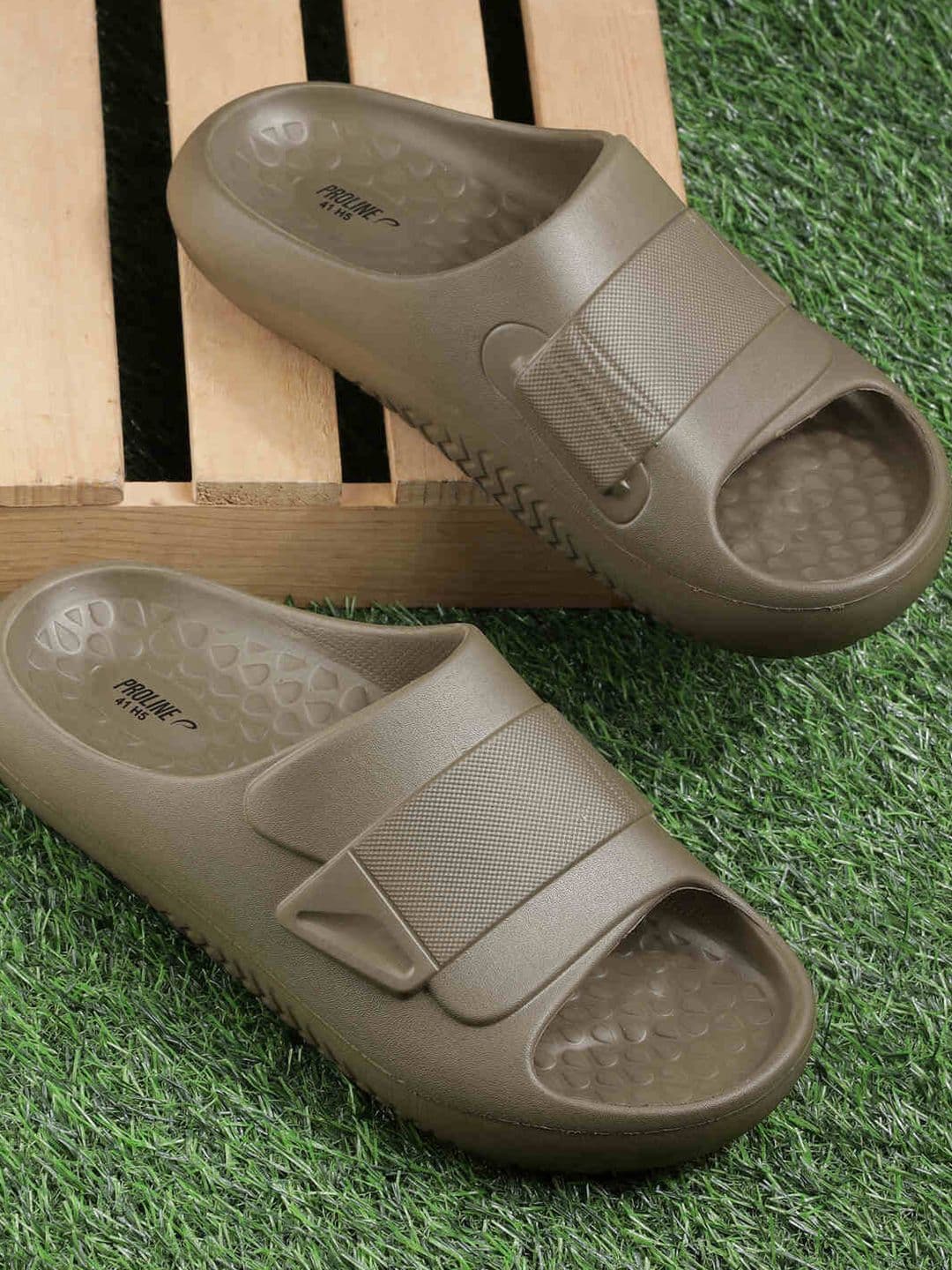 Proline Men Self Design Sliders - view 1