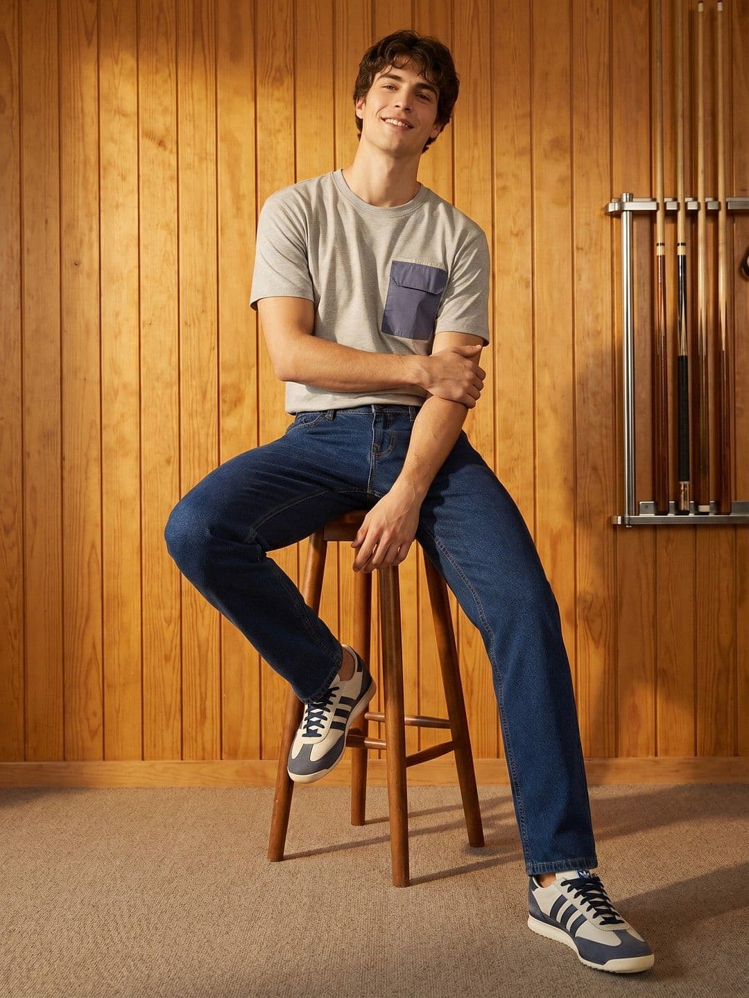 Aeropostale Men Straight Fit Mid-Rise Light Fade Cotton Jeans
