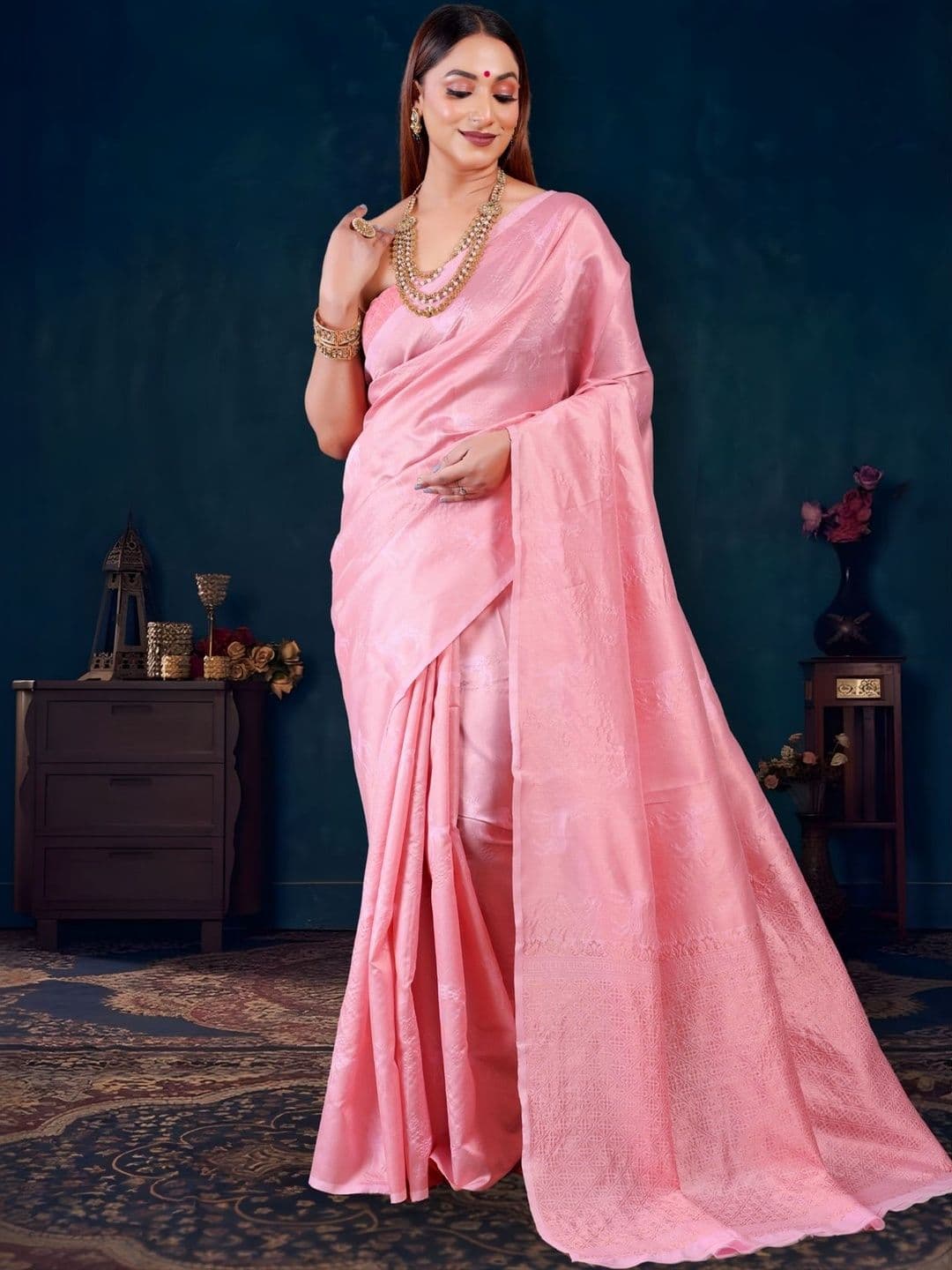 Sangria Light Pink Woven Design Zari Banarasi Saree With Unstitched Blouse thumbnail 7