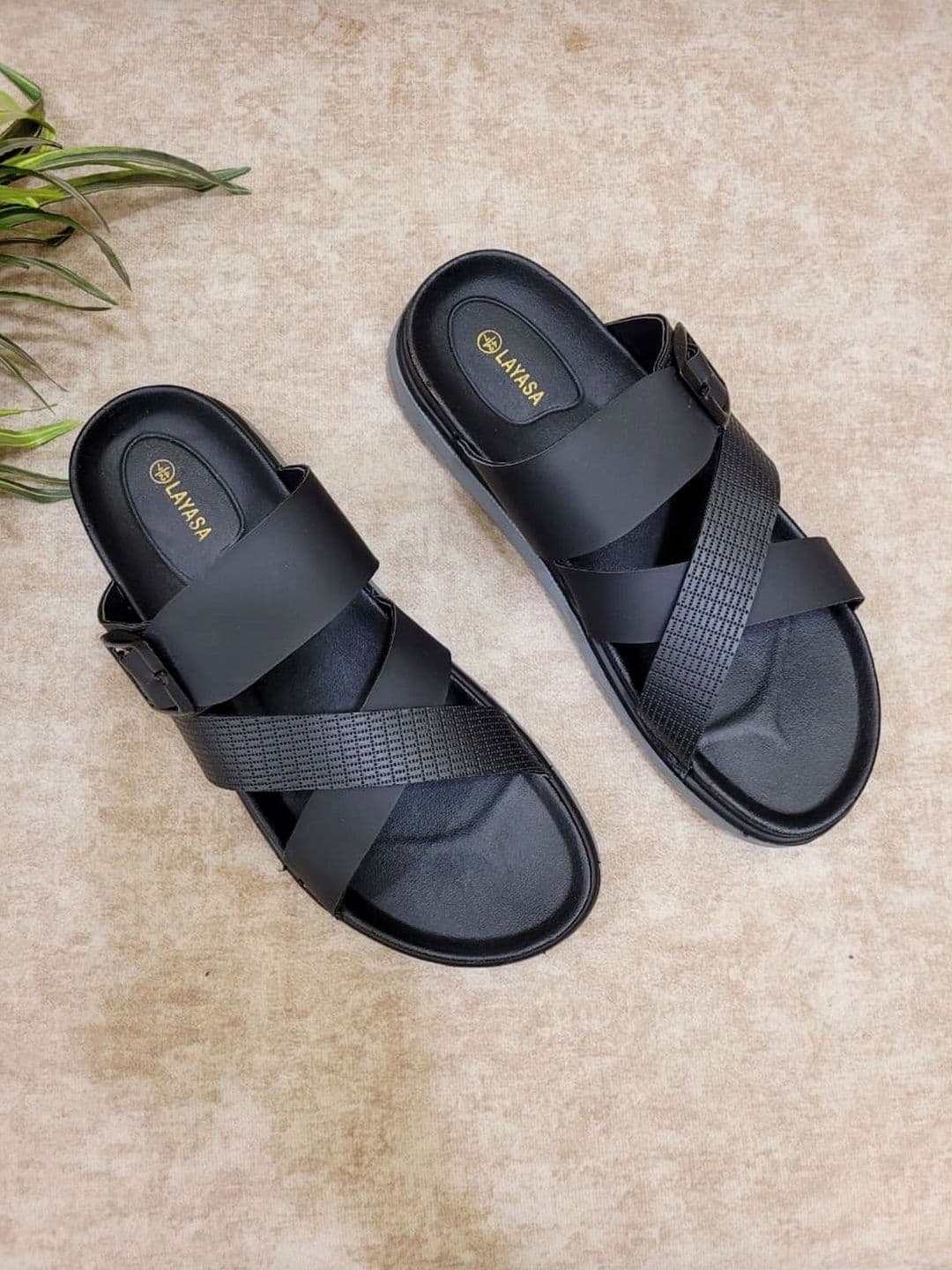 Layasa Men Rubber Slip-On Flip Flops thumbnail 3