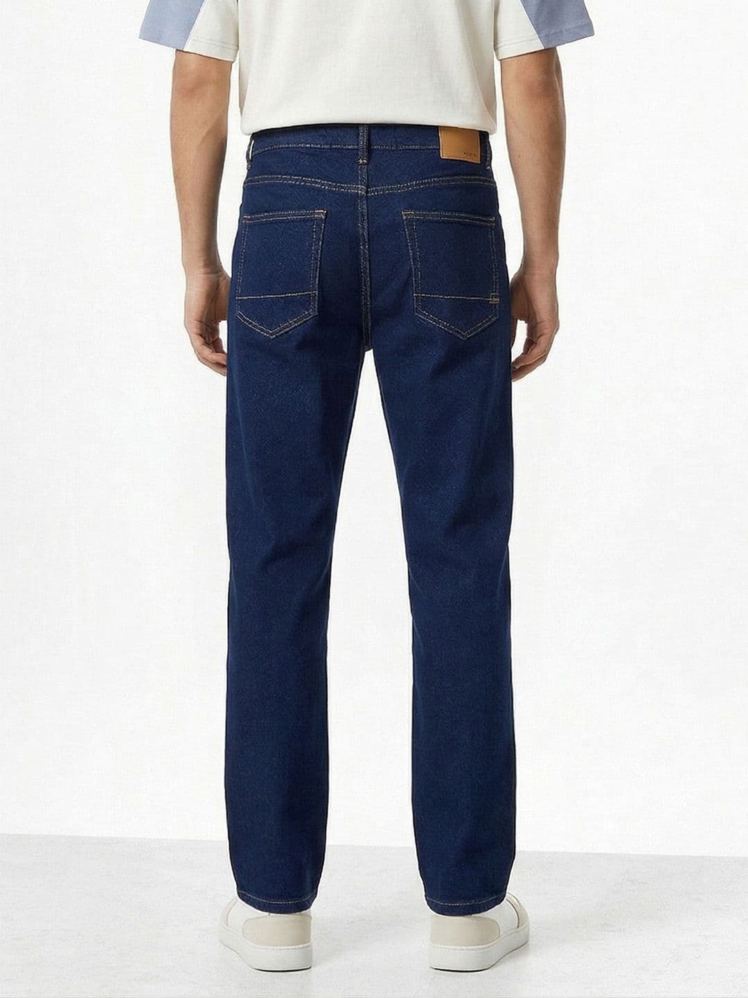 Aeropostale Men Straight Fit Mid-Rise Heavy Fade Cotton Jeans thumbnail 7