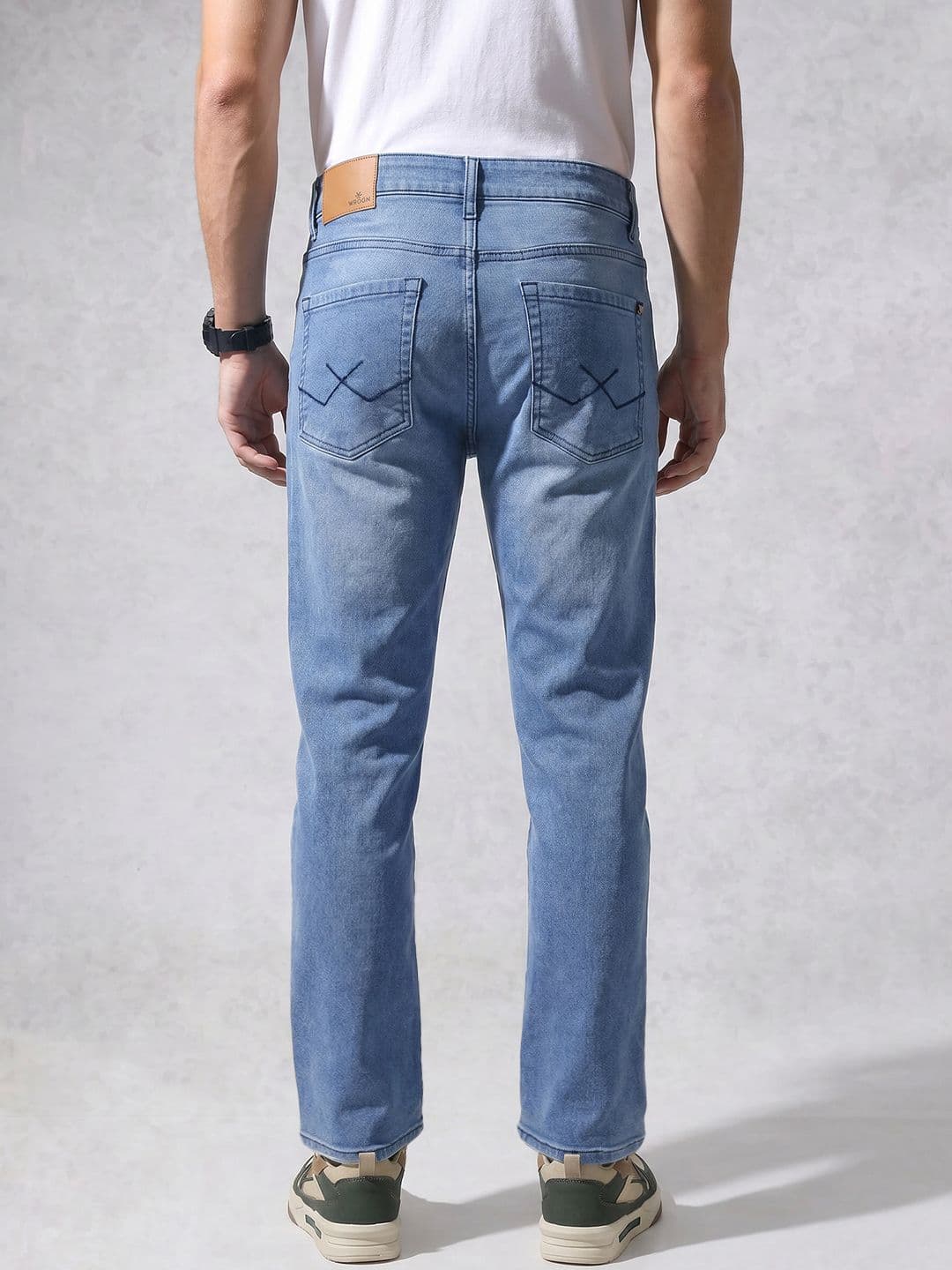 WROGN Men Anti Fit Light Fade Stretchable Jeans thumbnail 5