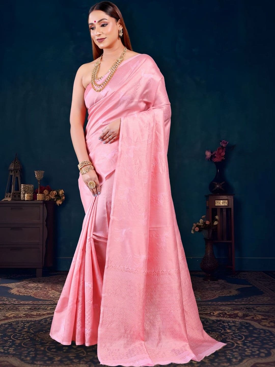 Sangria Light Pink Woven Design Zari Banarasi Saree With Unstitched Blouse thumbnail 5