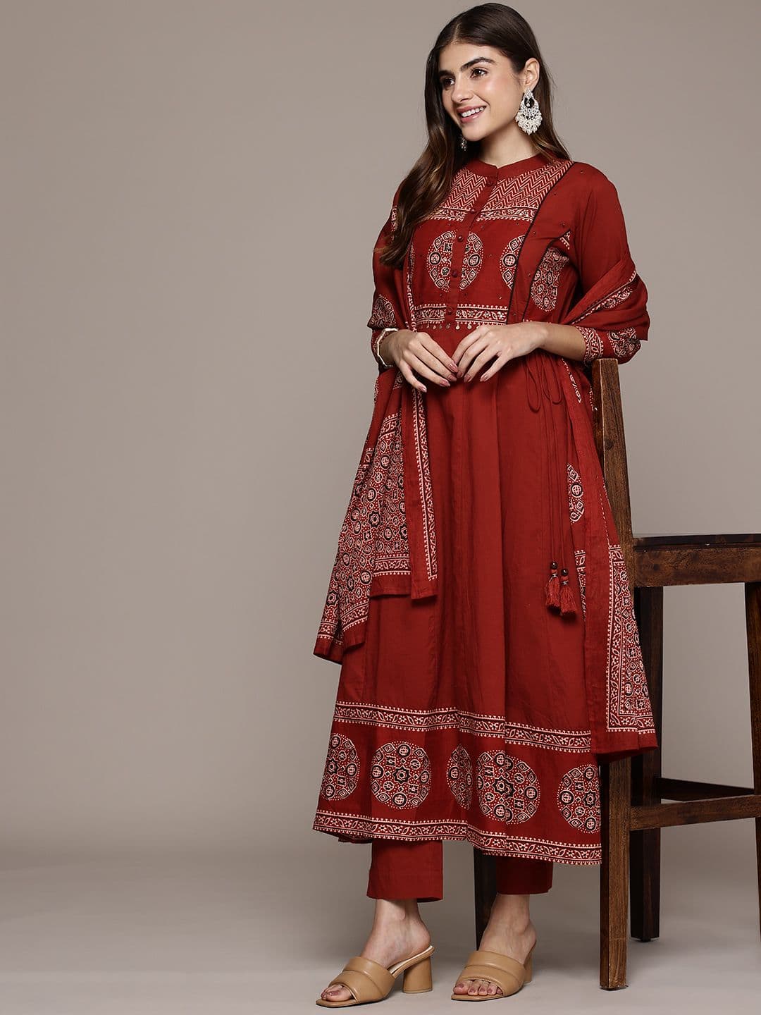 Cayman Women Printed Mirror Work Pure Cotton Kurta with Trousers & Dupatta thumbnail 6