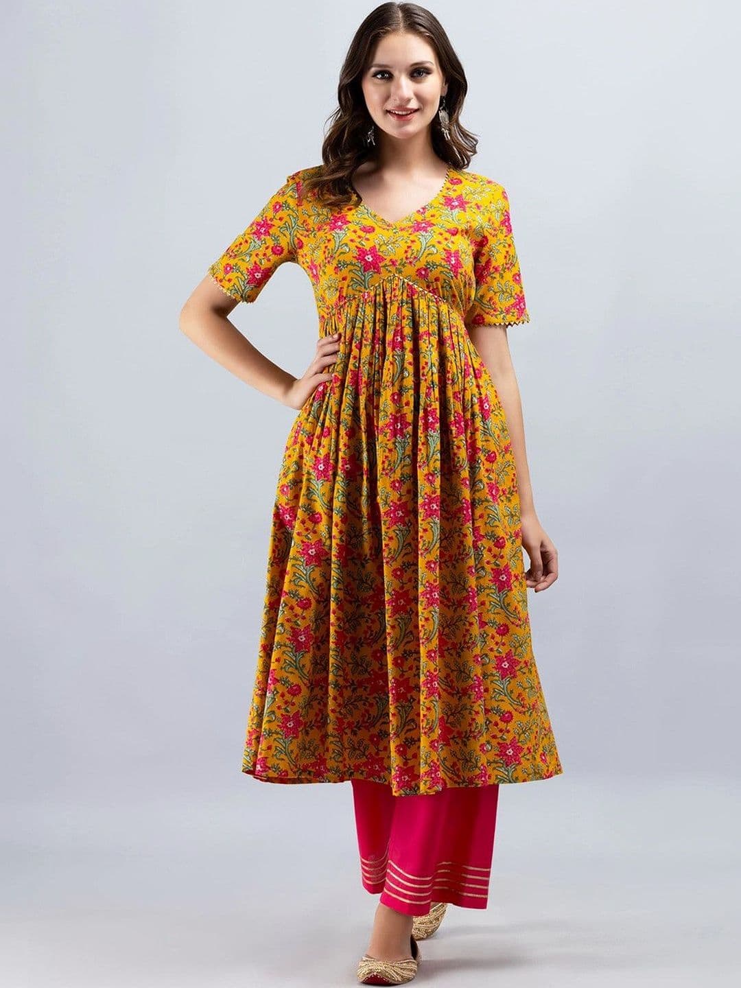 SAK JAIPUR Floral Printed V-Neck Empire Pure Cotton Gotta Patti Kurta With Palazzos thumbnail 5