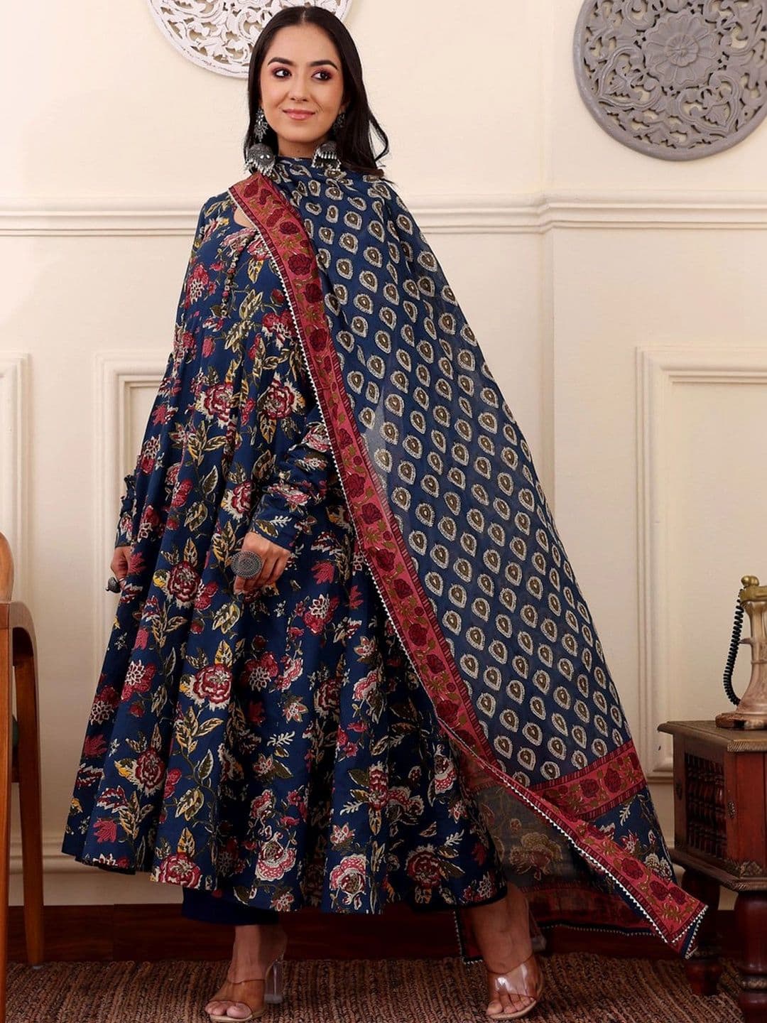 HERE&NOW Women Floral Printed Empire Kurta with Palazzos & With Dupatta thumbnail 4