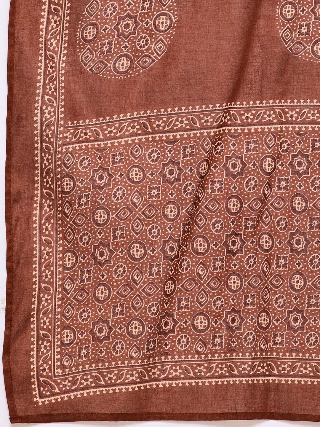 Cayman Ethnic Motifs Printed Regular Beads and Stones Pure Cotton Kurta Set thumbnail 2