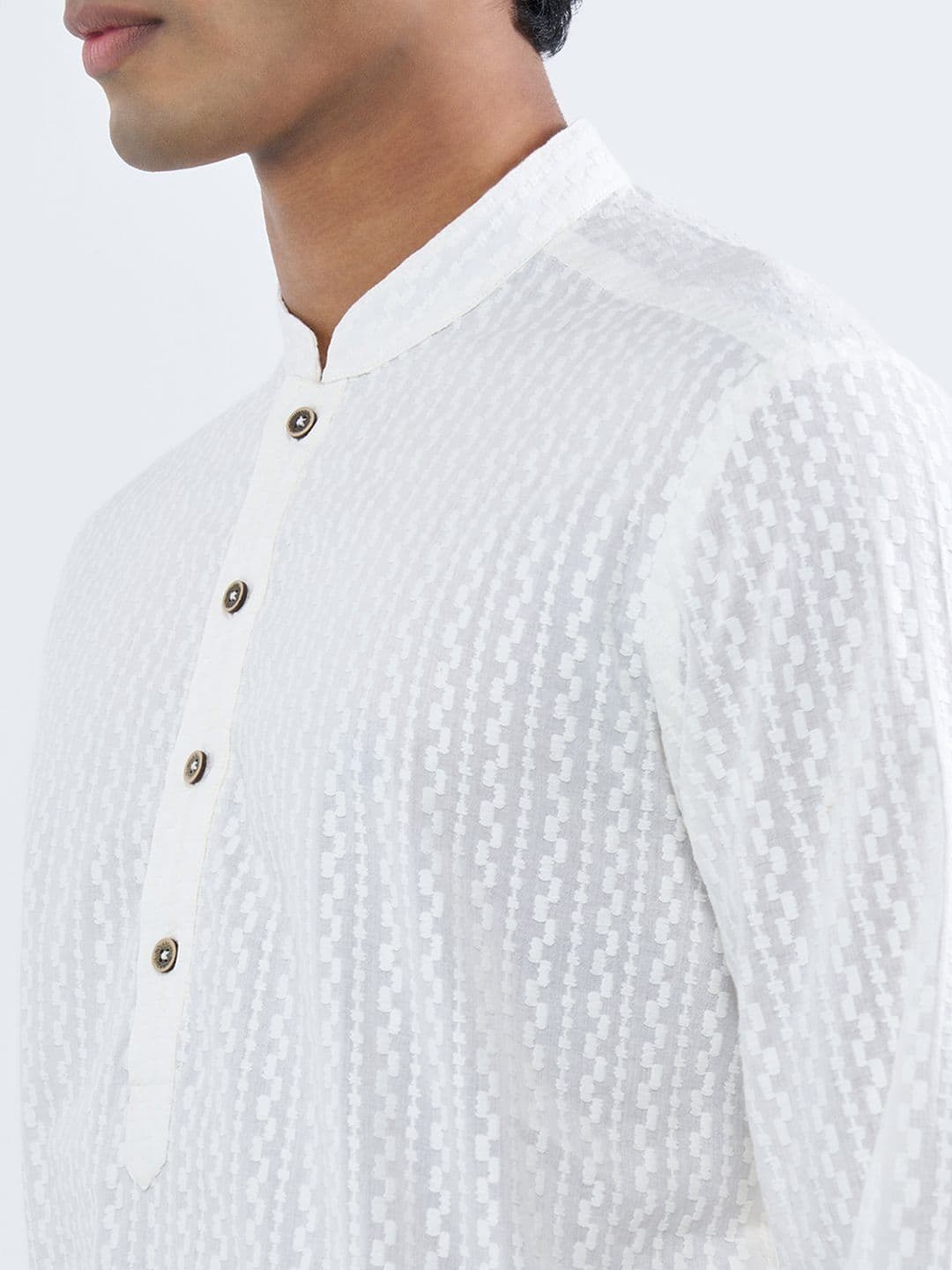 indus route by Pantaloons Men Ethnic Motifs Embroidered Chikankari Kurta thumbnail 6