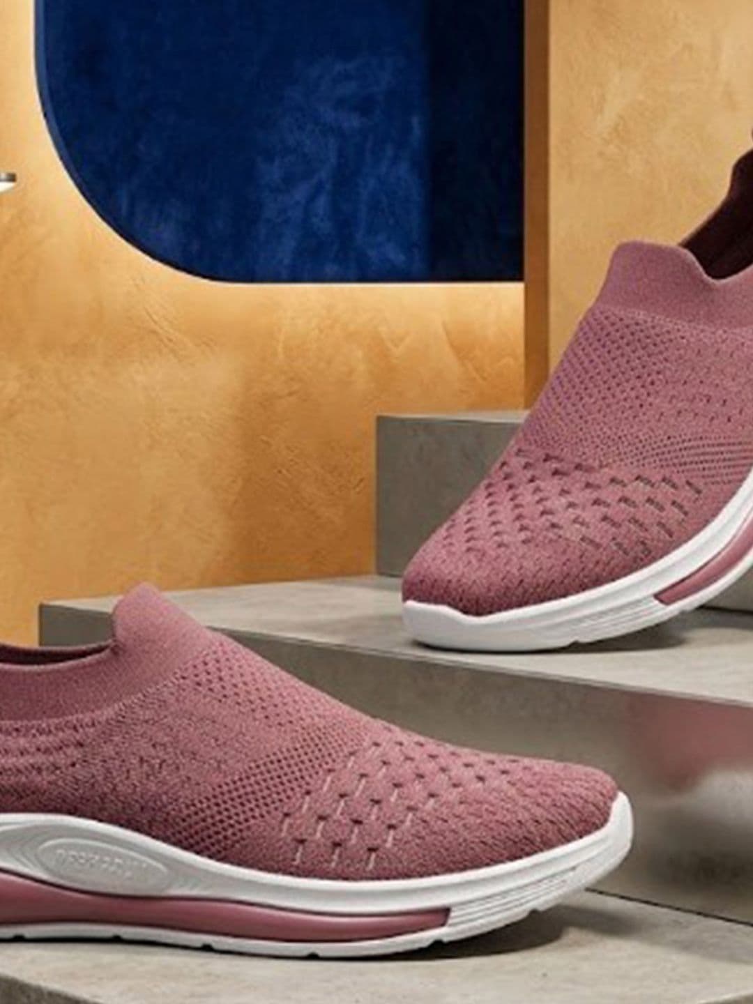 WILD LEOPARD Women Mesh Training or Gym Non-Marking Shoes thumbnail 6
