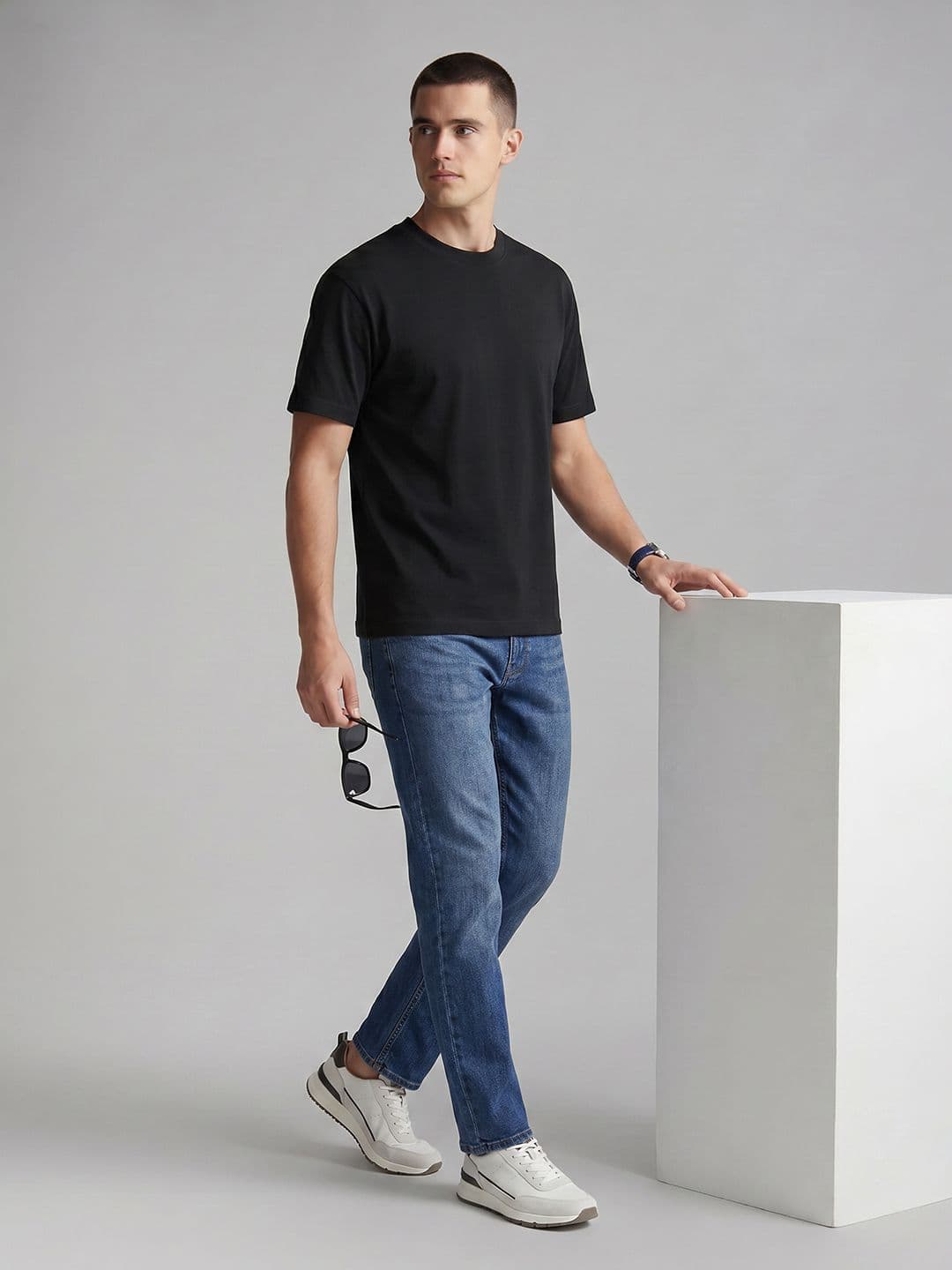 U.S. Polo Assn. Denim Co. Men Regular Fit Heavy Fade Stretchable Jeans thumbnail 2