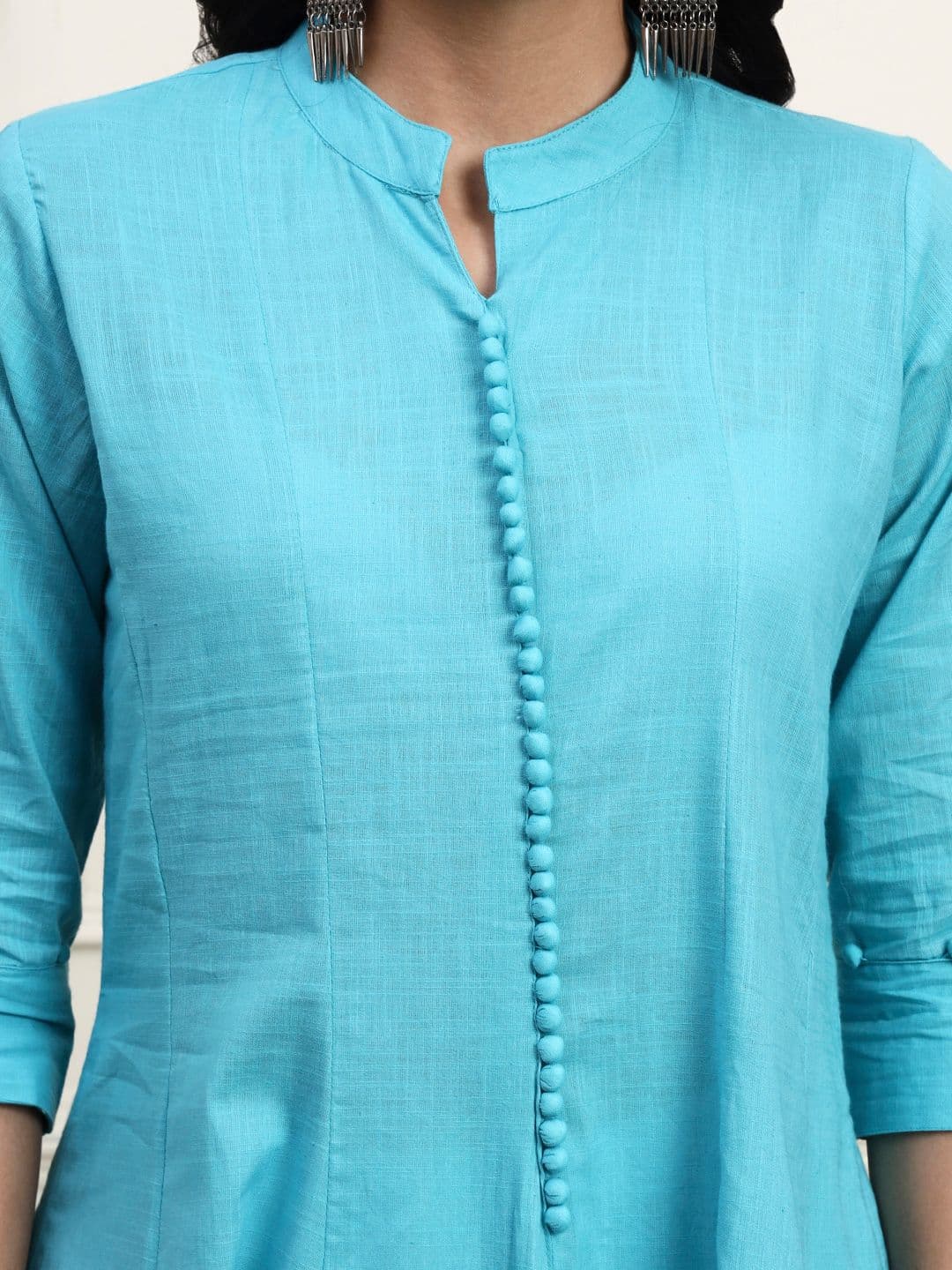 Idalia Women Blue Solid Anarkali Kurta thumbnail 3
